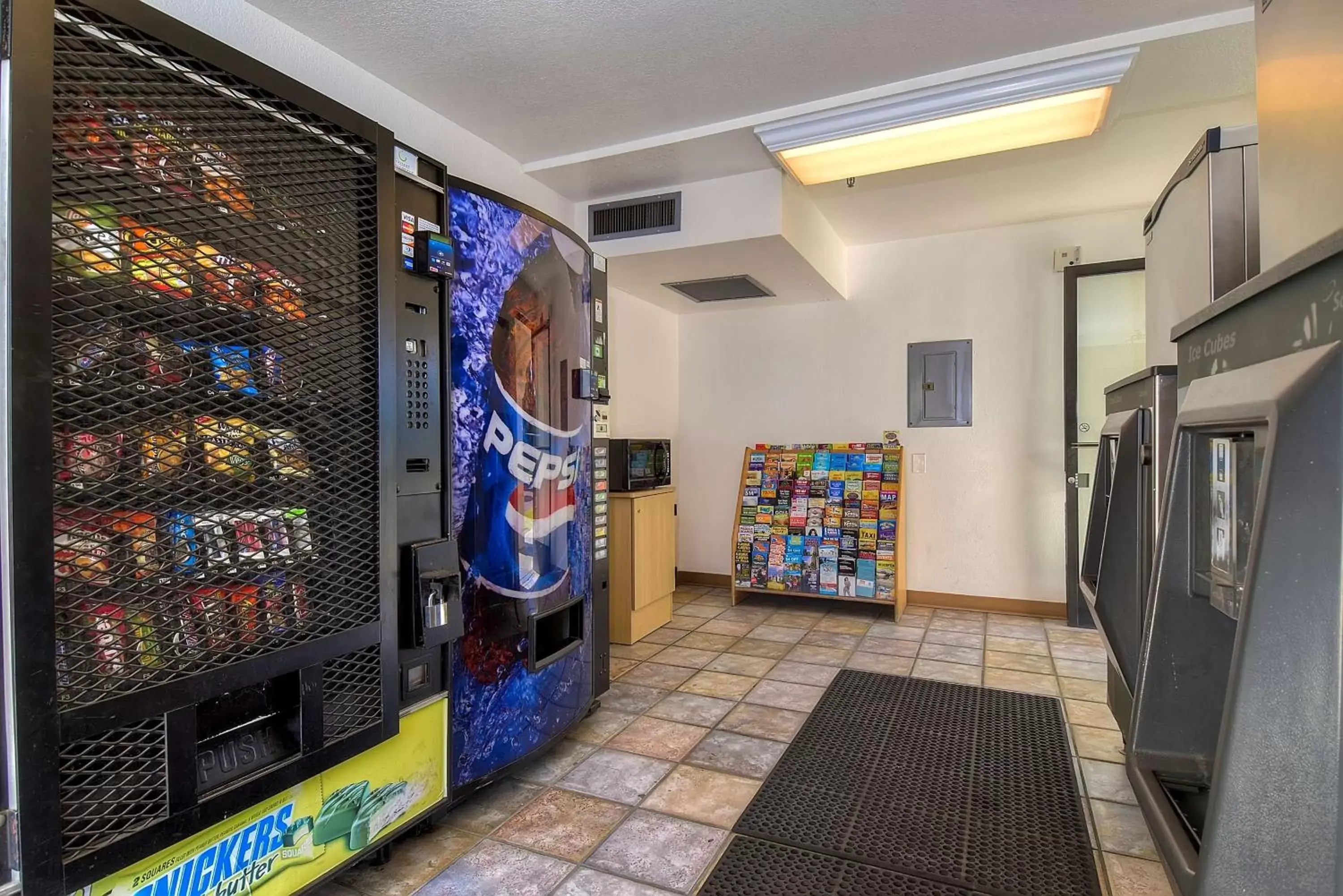 On site, Supermarket/Shops in Motel 6-Carlsbad, CA Beach