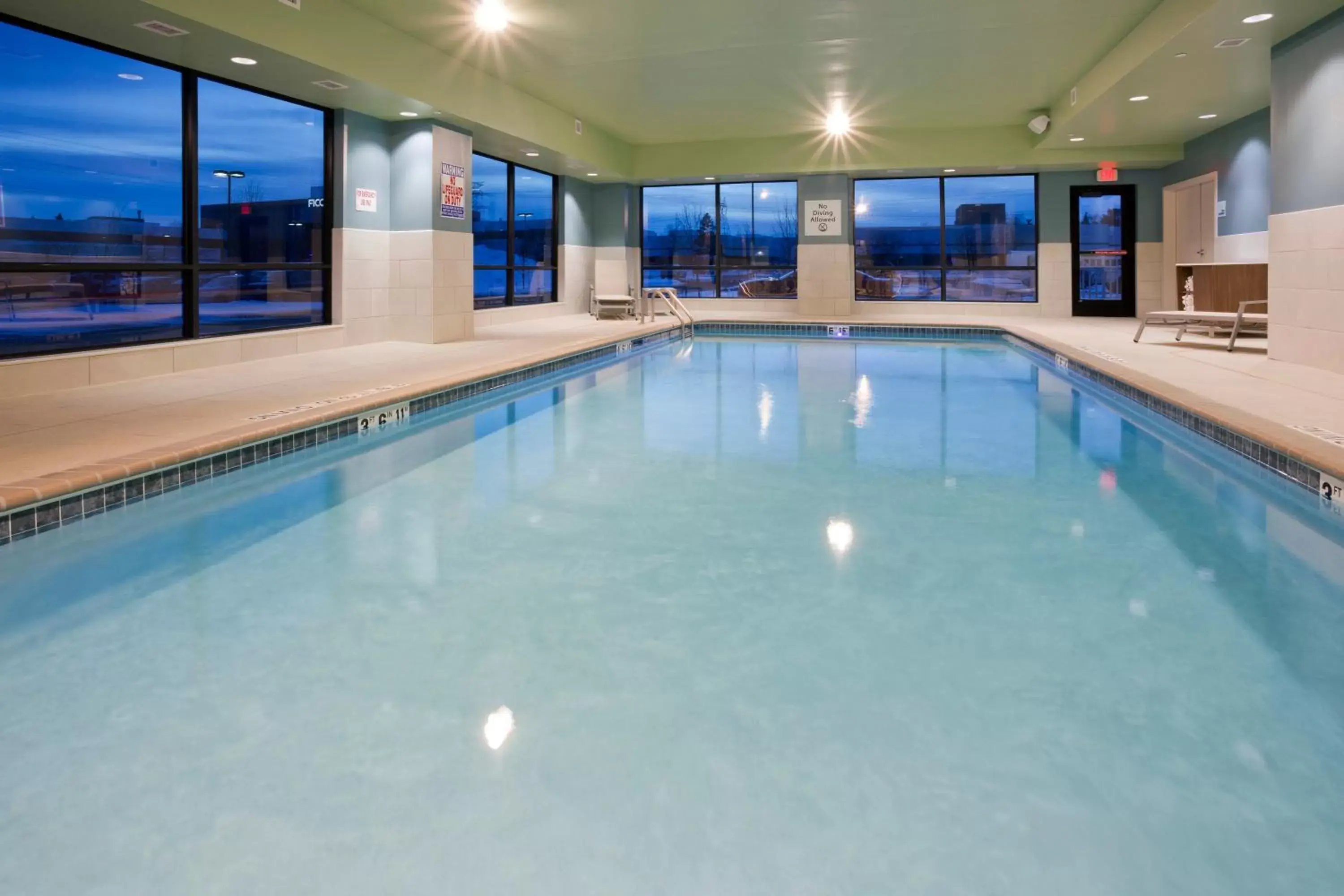 Swimming Pool in Holiday Inn Express Roseville-St. Paul, an IHG Hotel