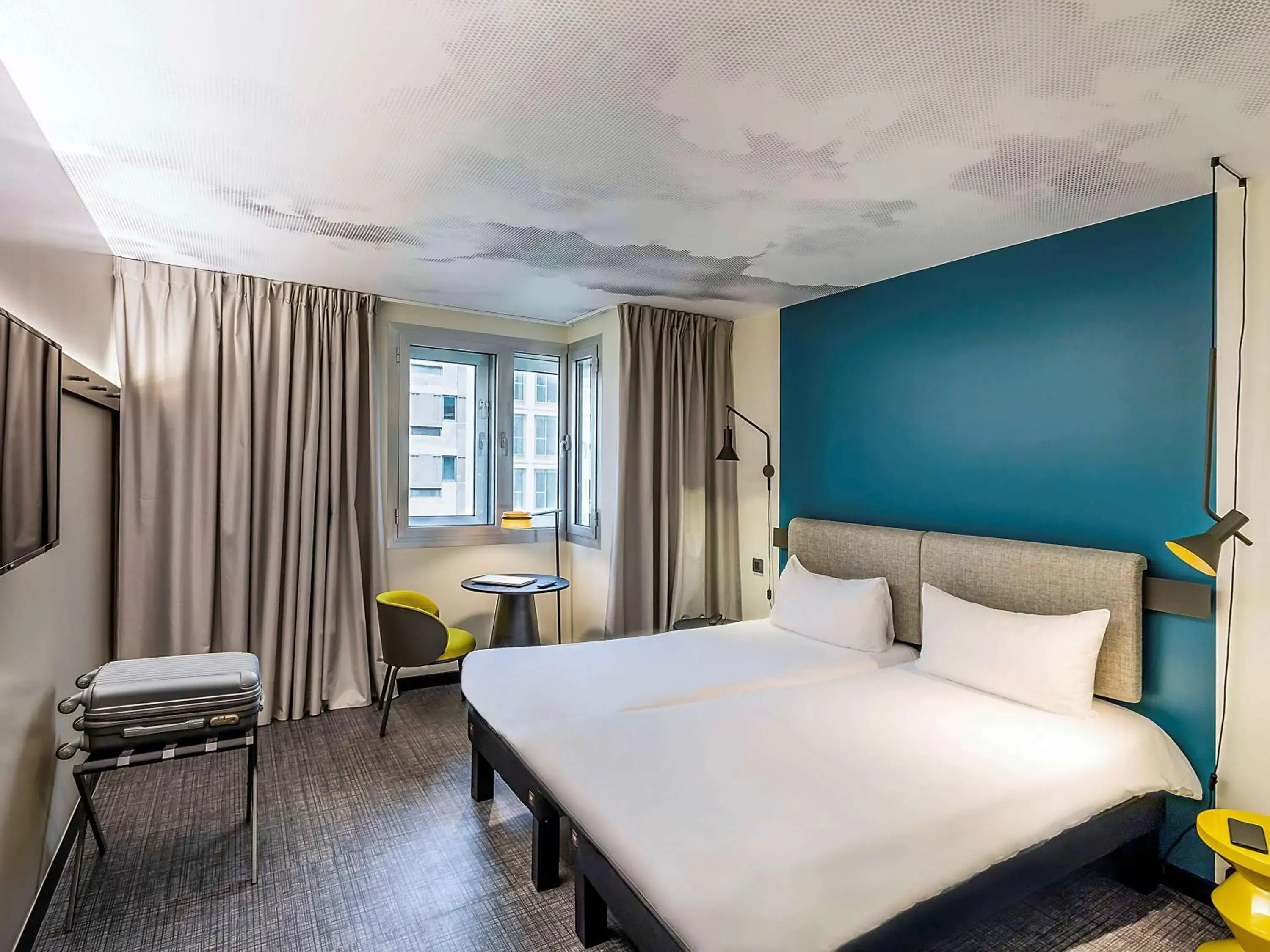 Bedroom in Hotel ibis Lisboa Saldanha