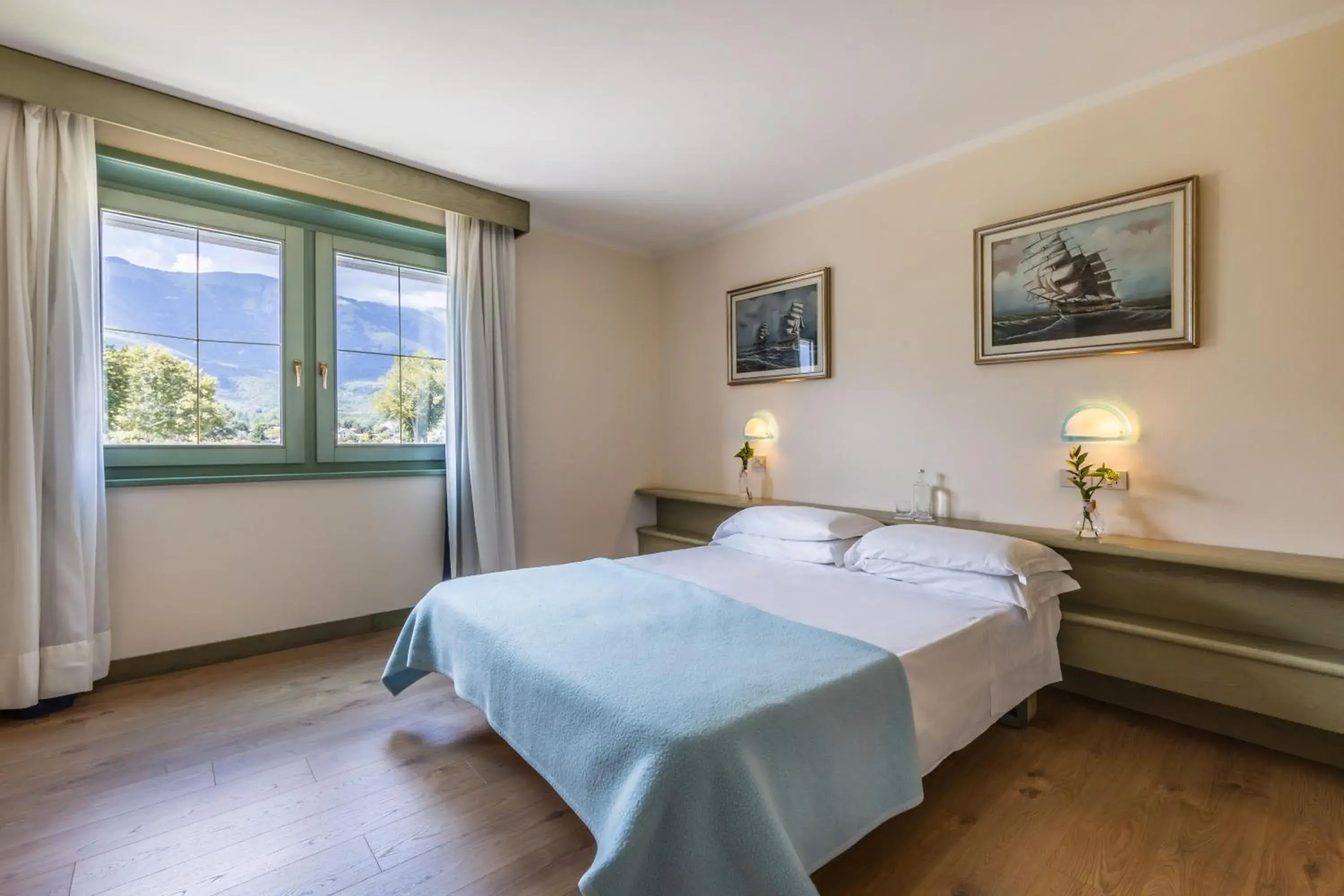 Summer, Bed in Aviano Palace Hotel