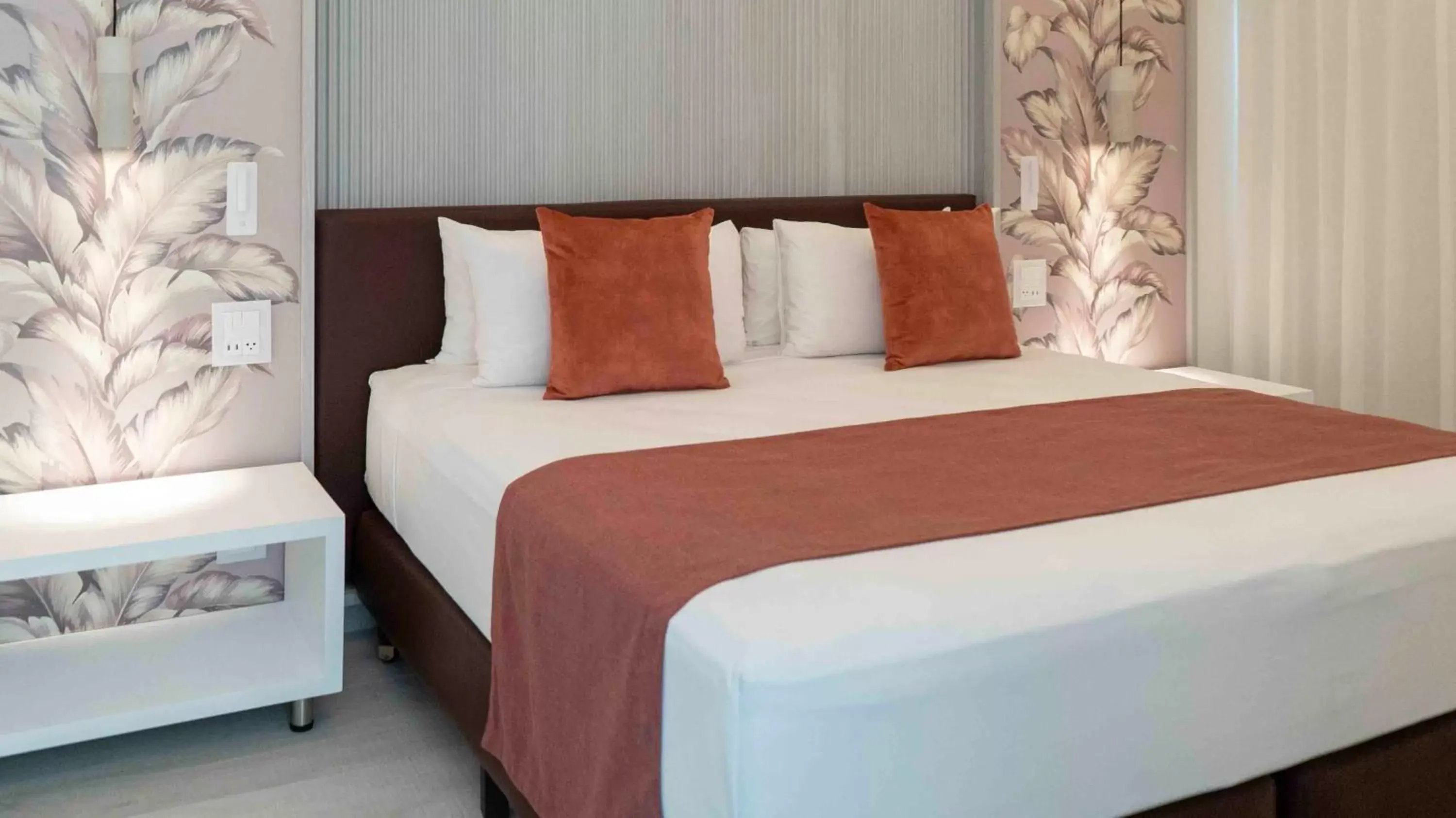 Bed in Catalonia Grand Costa Mujeres All Suites & Spa - All Inclusive