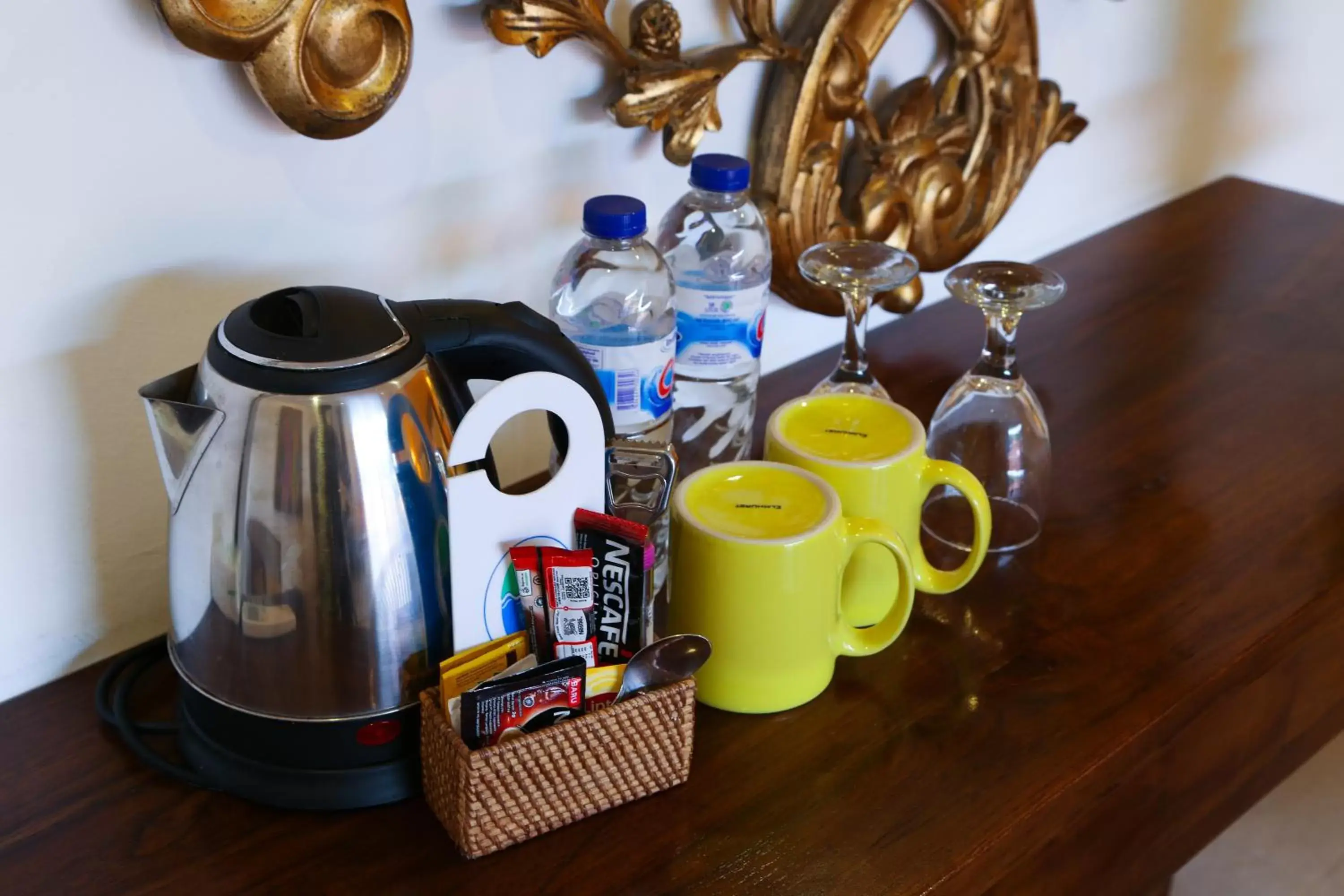 Coffee/tea facilities in Aquarius Beach Hotel