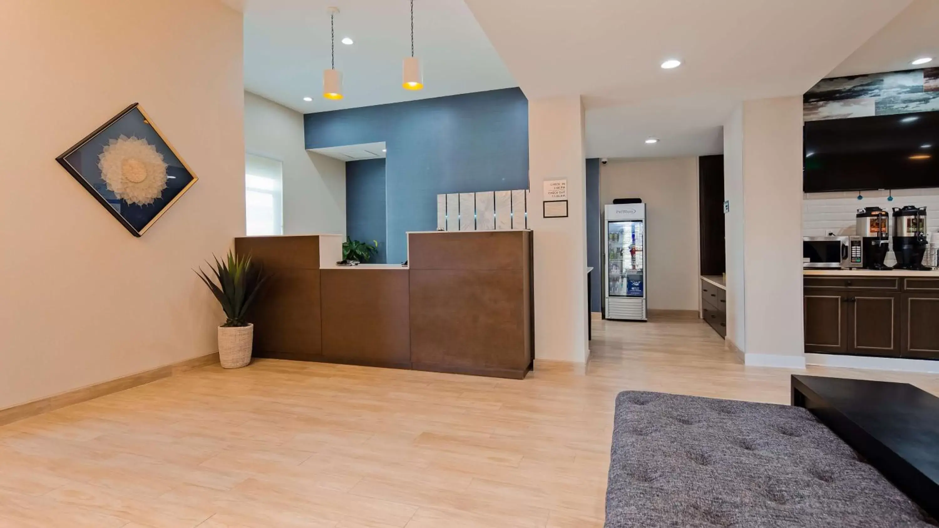 Lobby or reception in Best Western Plus New Barstow Inn & Suites Lobby or reception in Best Western Plus New Barstow Inn & Suites