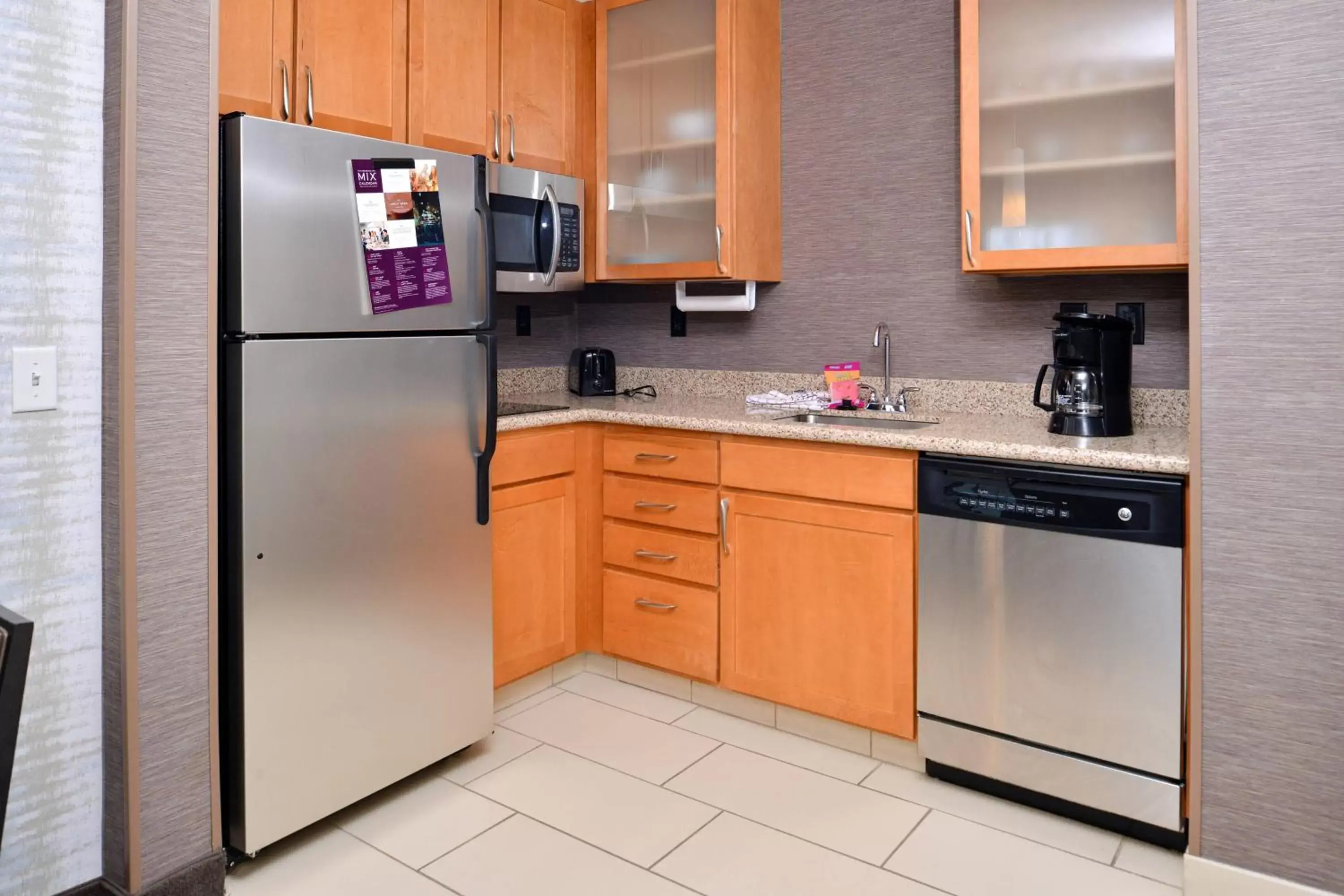 Kitchen or kitchenette, Kitchen/Kitchenette in Residence Inn by Marriott Coralville