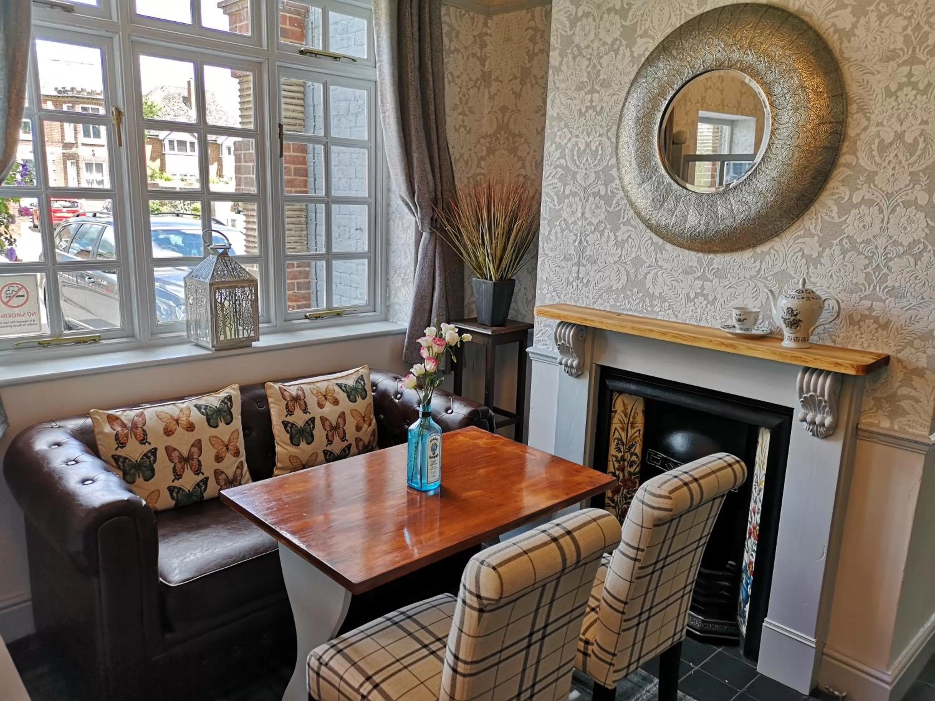 Lounge or bar in Woolpack Inn