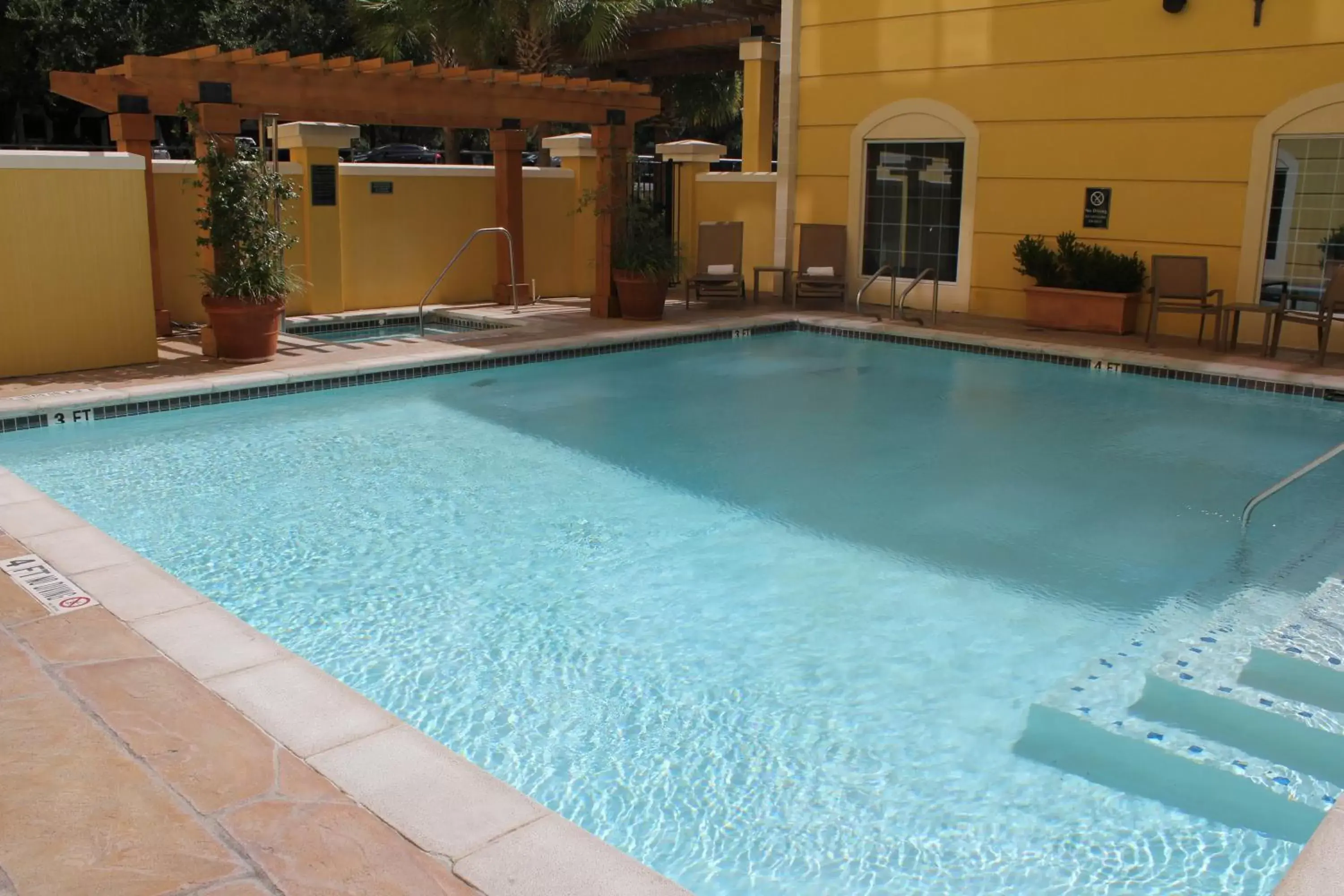 Swimming Pool in La Quinta by Wyndham San Antonio Medical Ctr. NW