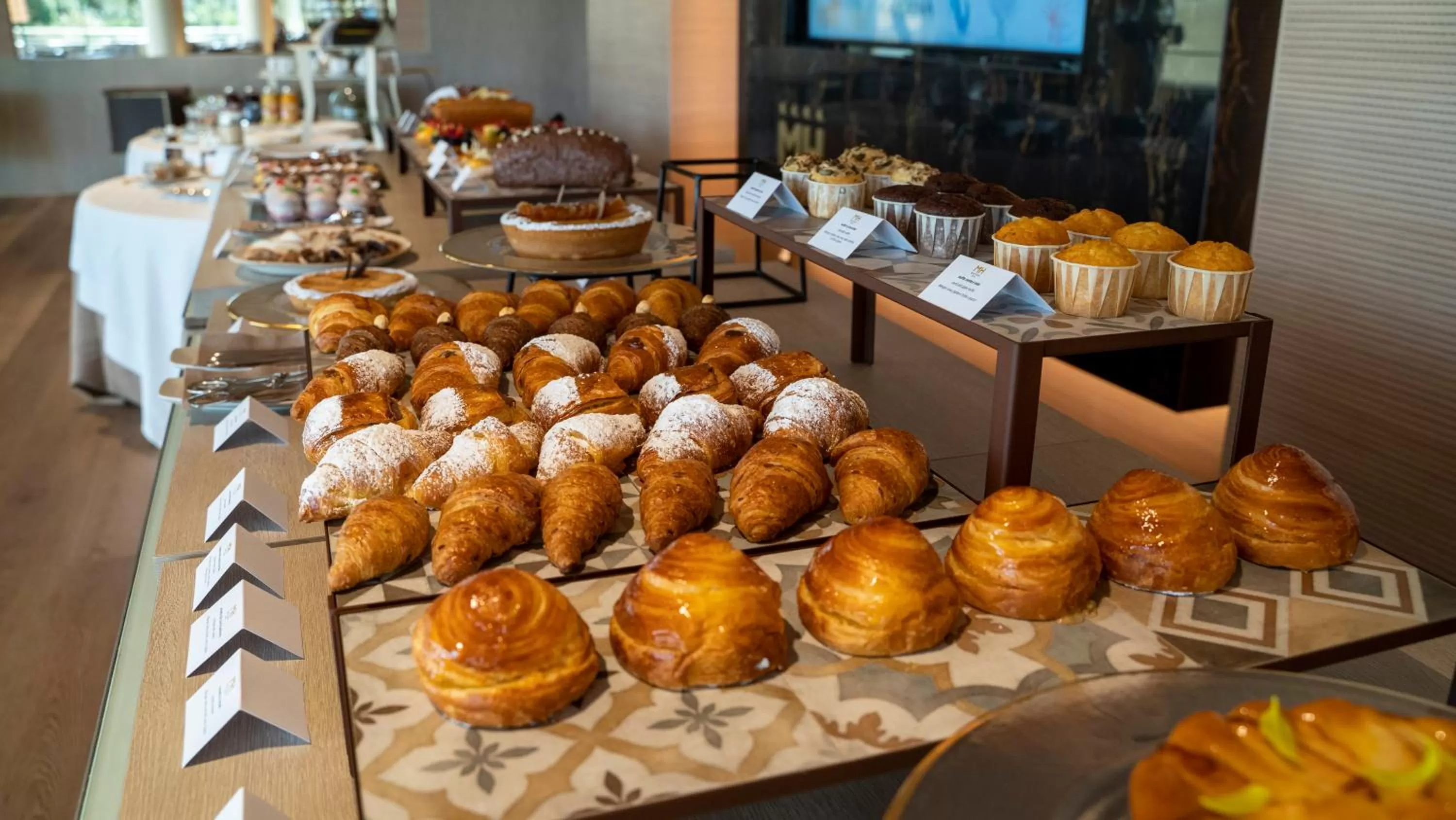 Breakfast in UNA HOTELS MH Matera