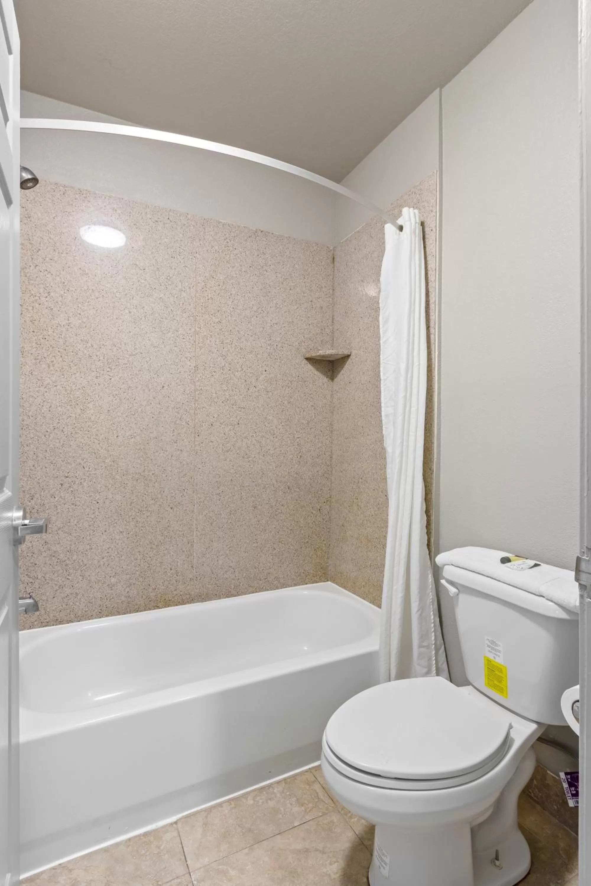 Shower in Regency Inn Near Boardwalk & Hurlburt Field