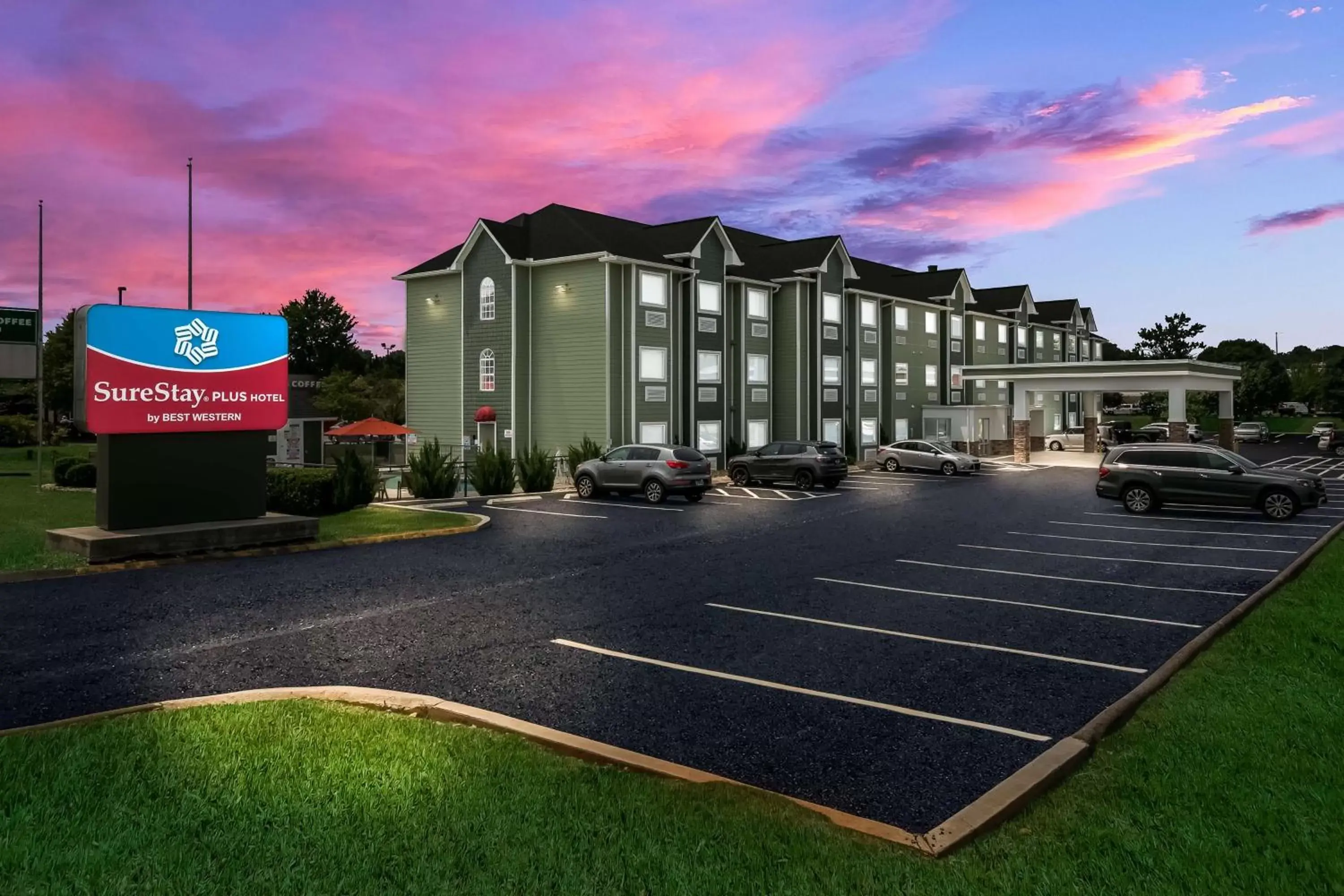 Property Building in SureStay Plus Hotel by Best Western Sevierville