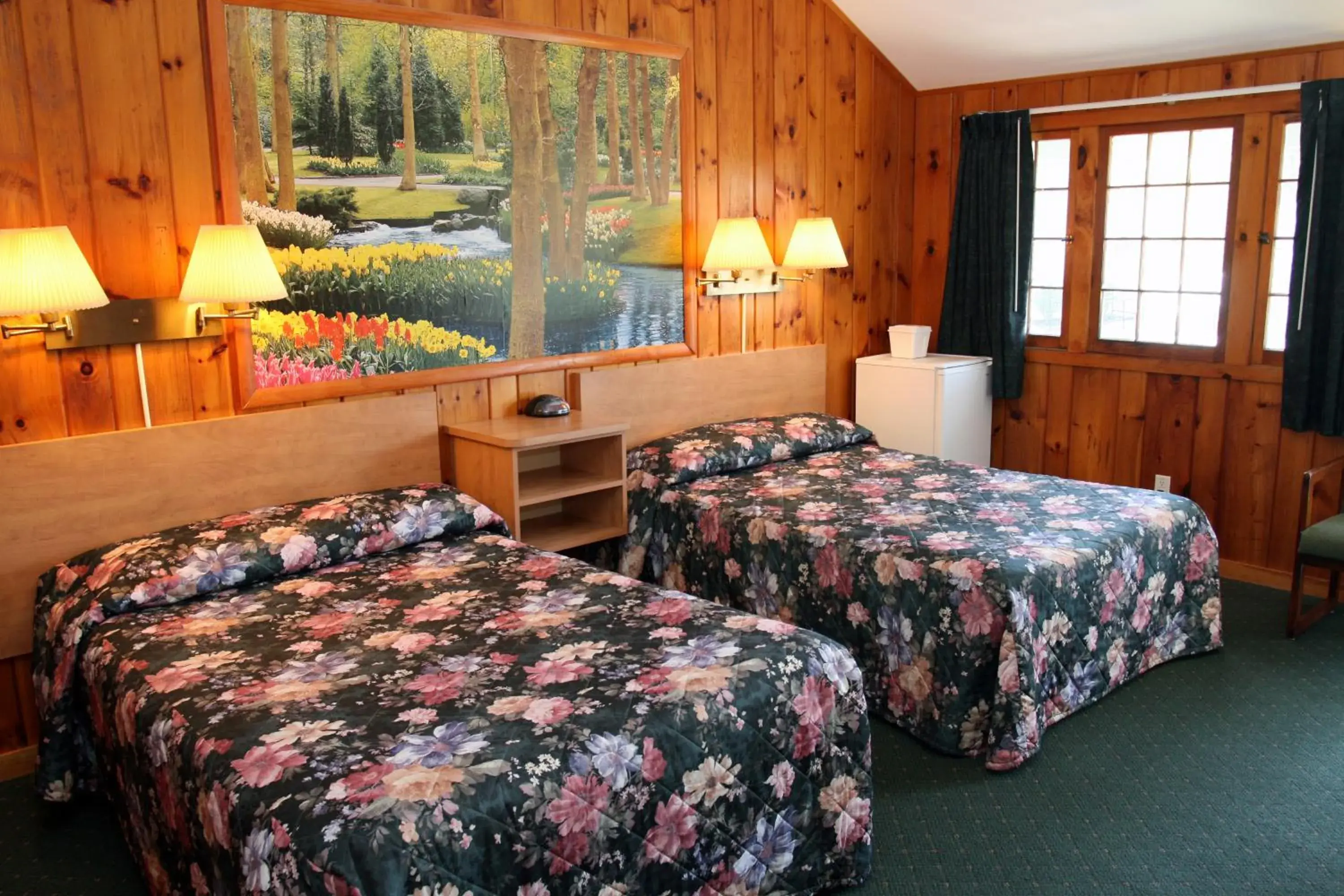 Bedroom, Bed in Studio Motel of Lake George