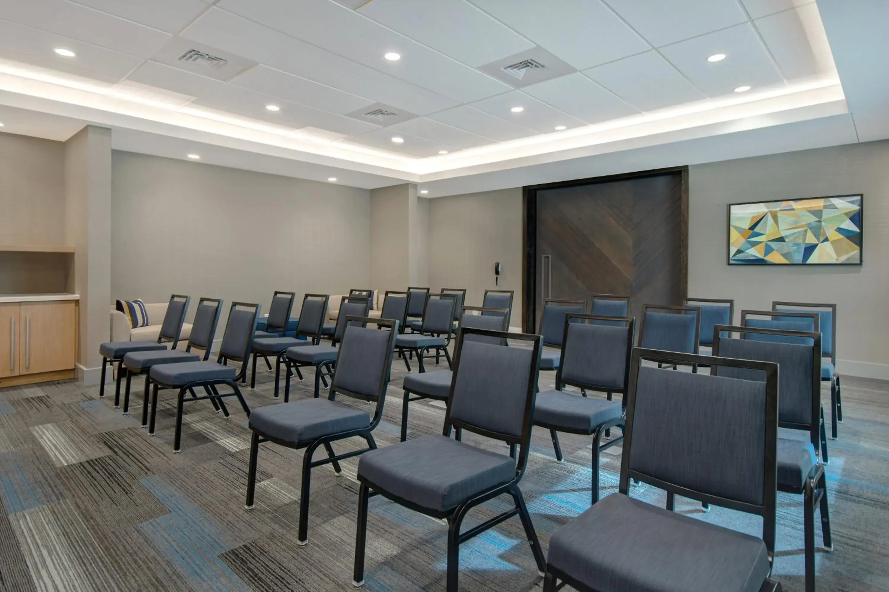 Meeting/conference room in Hyatt House Mall Of America Msp Airport