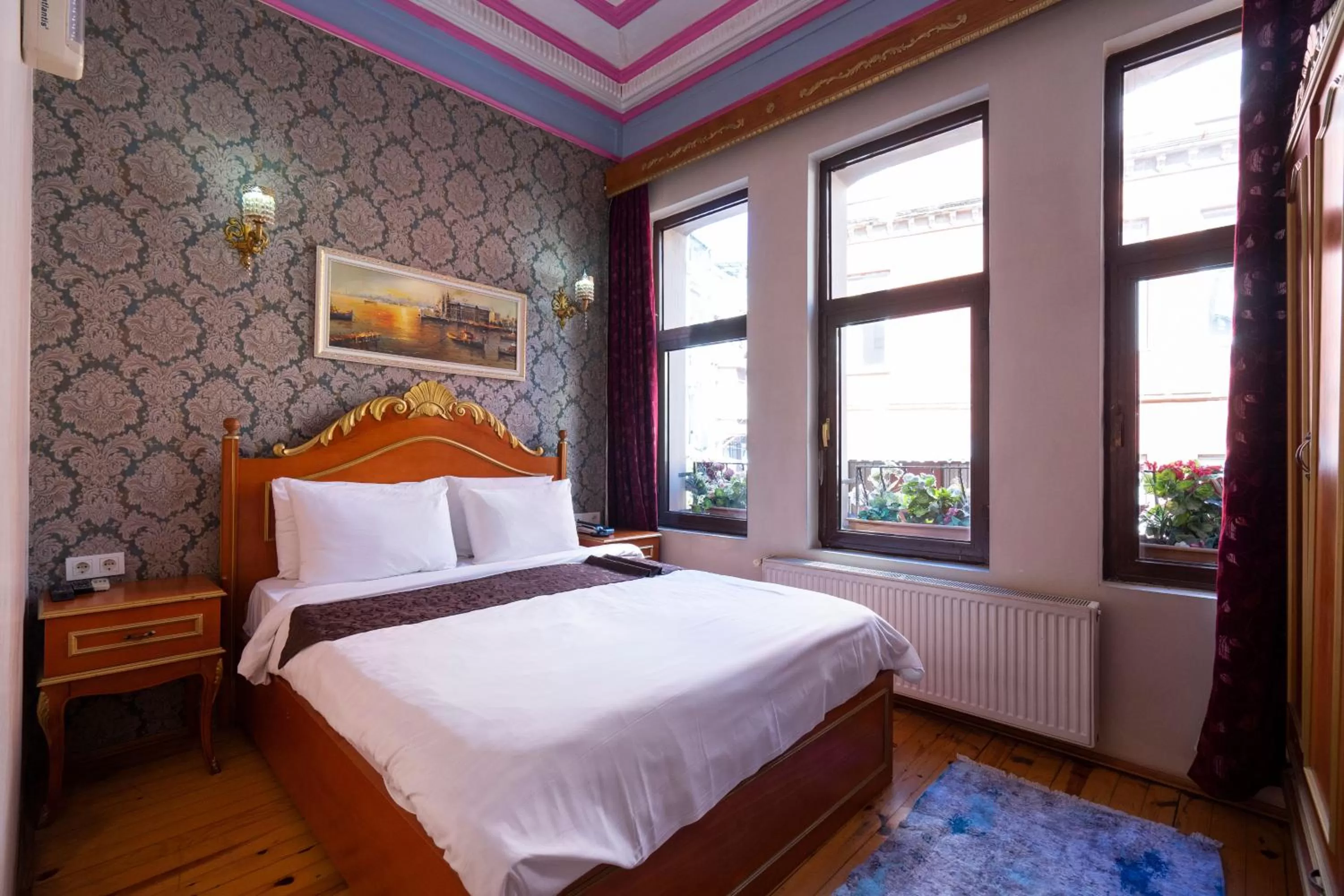 Bed in Hotel Gedikpasa Family