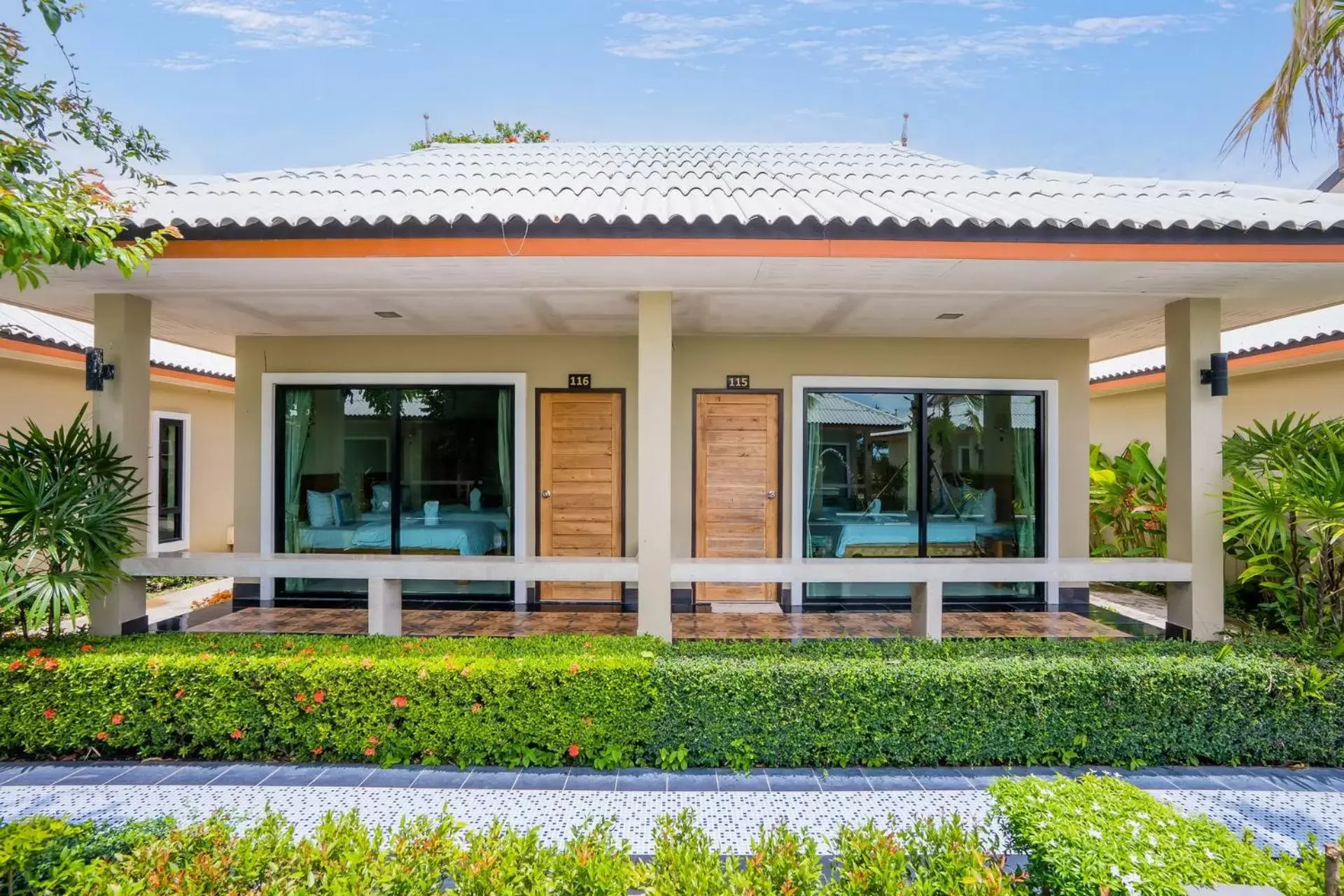 Facade/entrance in Tontan Resort Cha-am