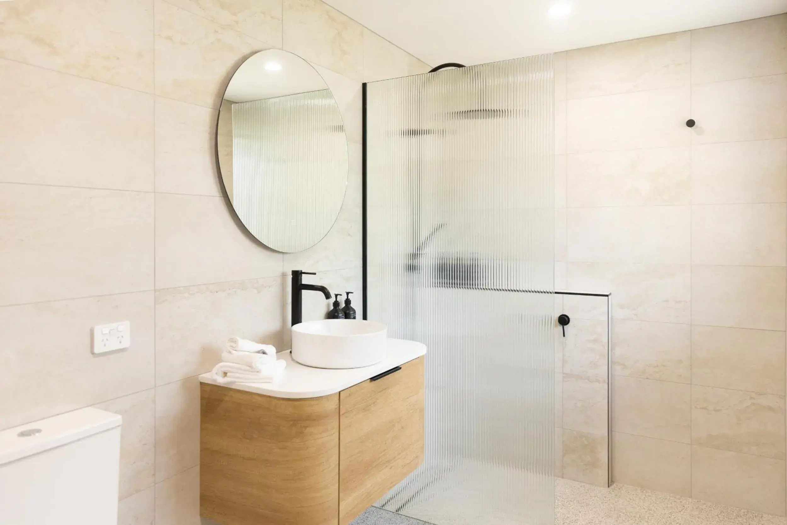 Shower, Bathroom in Hermitage Lodge
