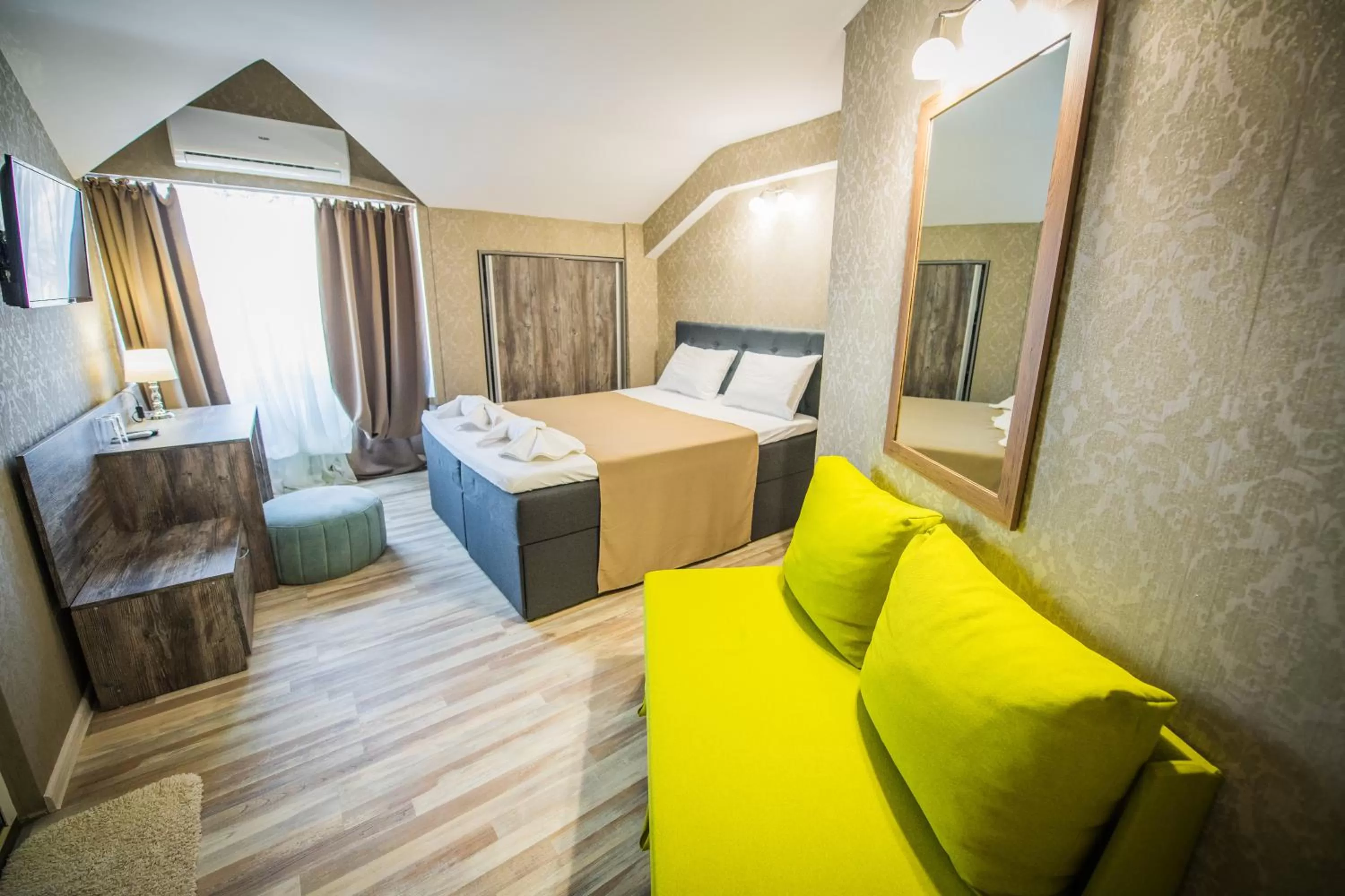 Bed in Vida Family Hotel