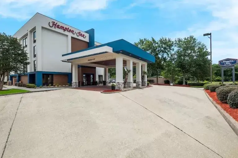 Facade/entrance, Property Building in Hampton Inn Columbia-I-26 Airport