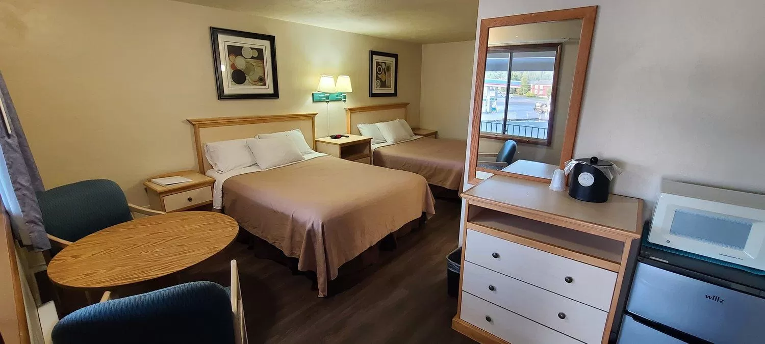 Standard Double Room in Economy Inn