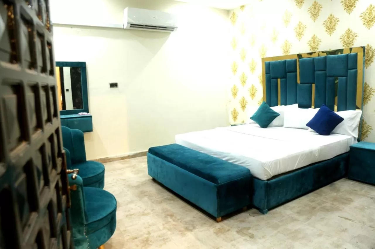 Bed in HOTEL DE SMART Multan