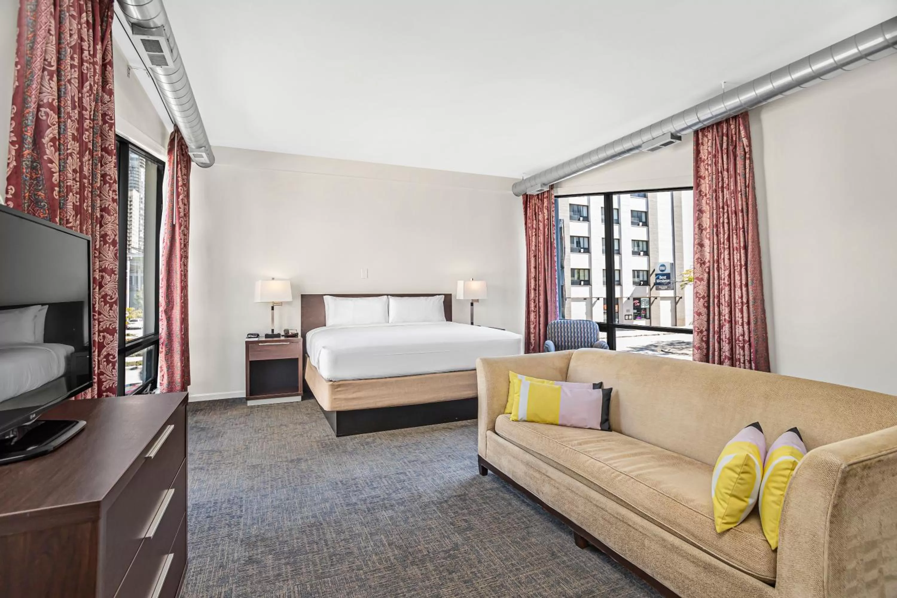 Bedroom, Bed in Ohio House Motel