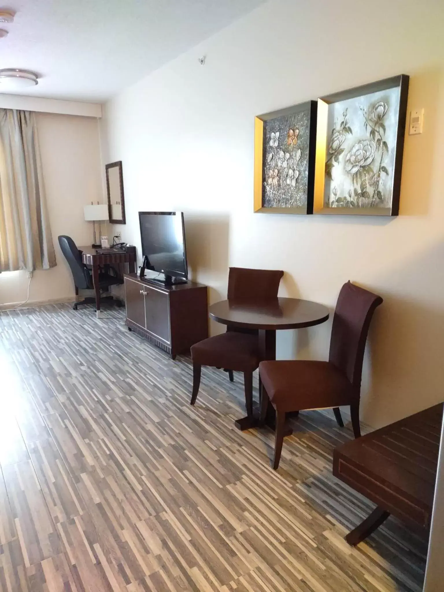 Seating Area in Stars Inn and Suites Building A