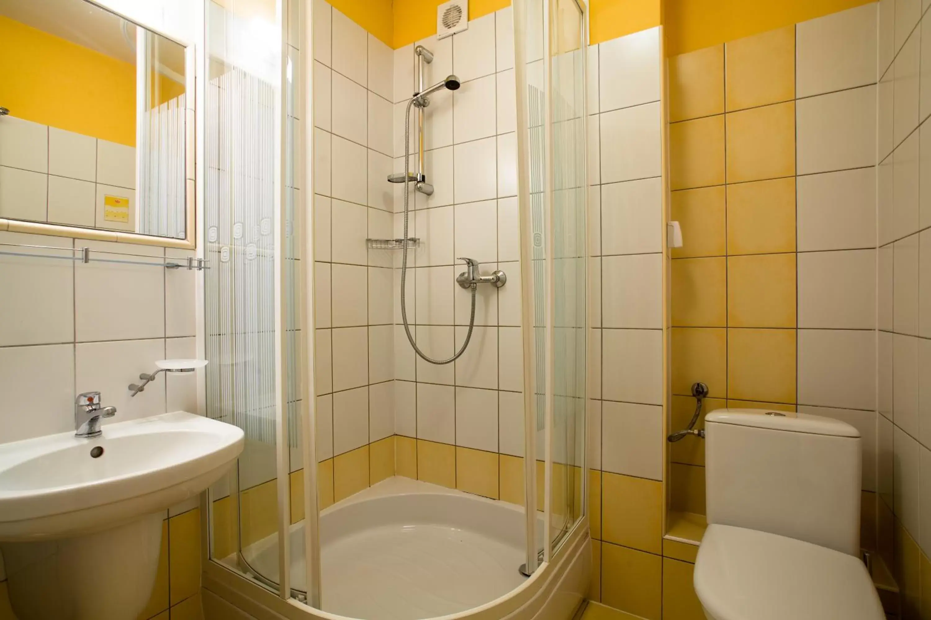 Quadruple Room in Hotel *** NAT Wisła Quadruple Room in Hotel *** NAT Wisła