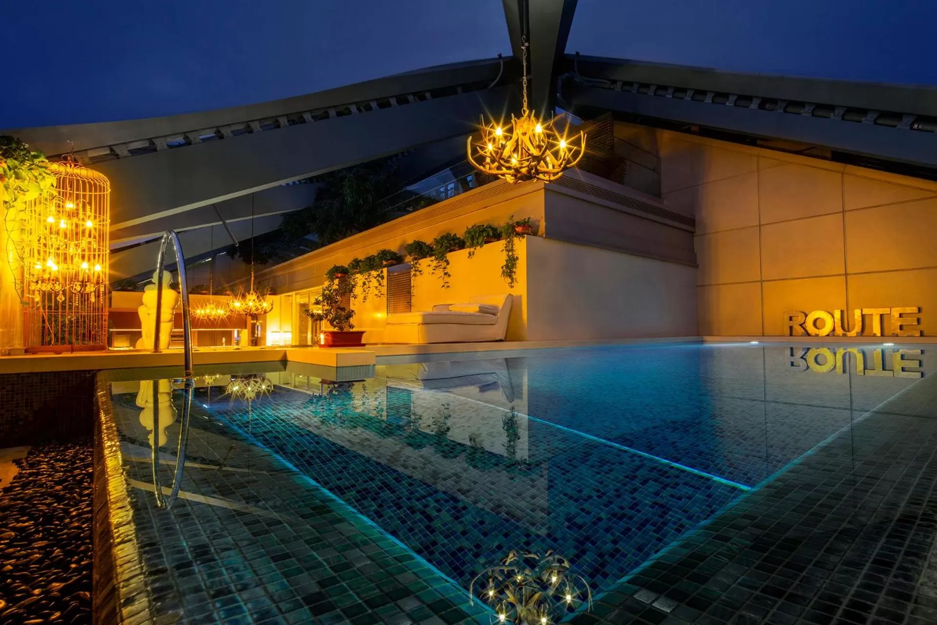 Pool view in Hotel Éclat Beijing