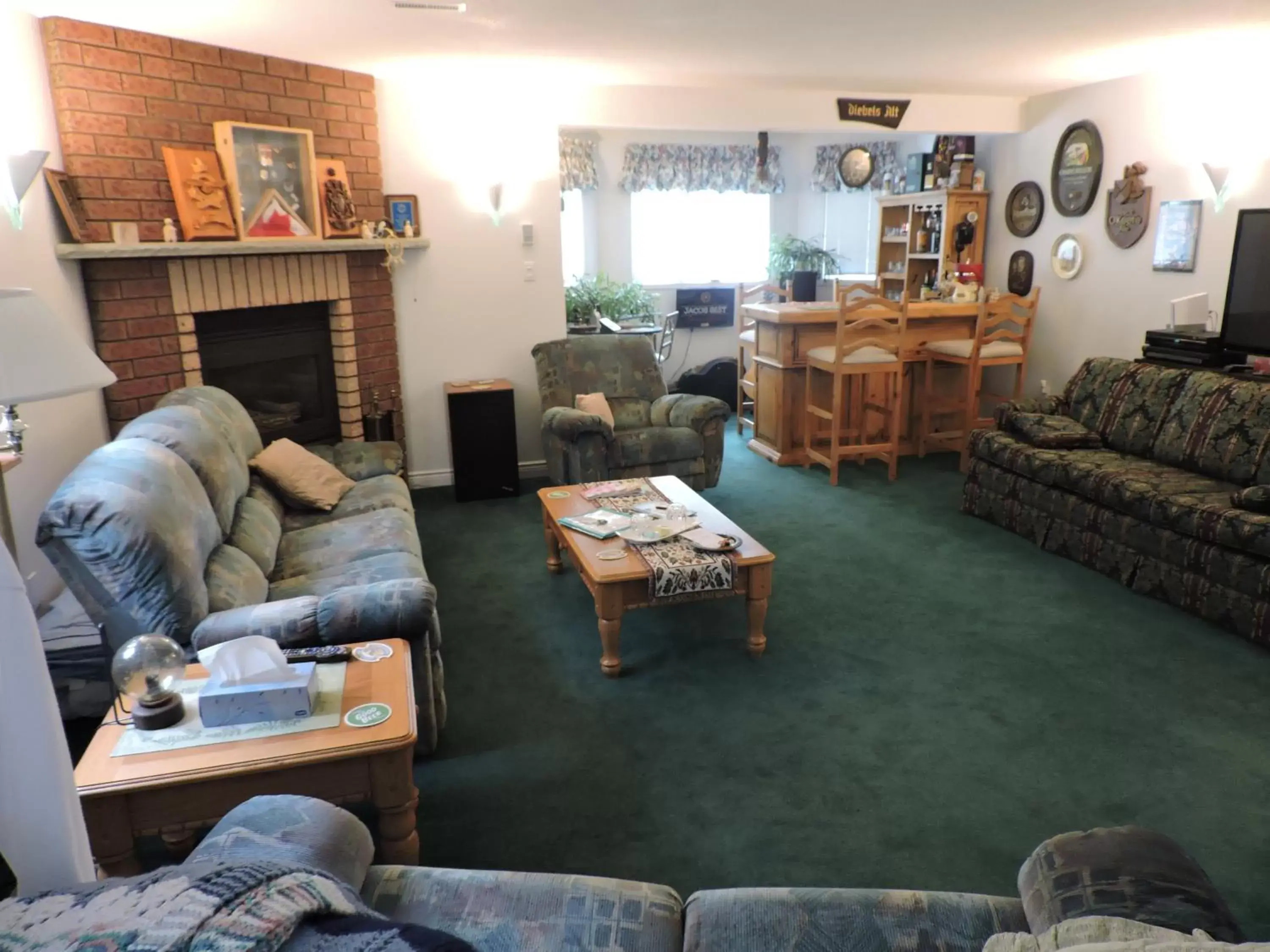 Photo of the whole room, Seating Area in Tucked Inn the Harbour B&B