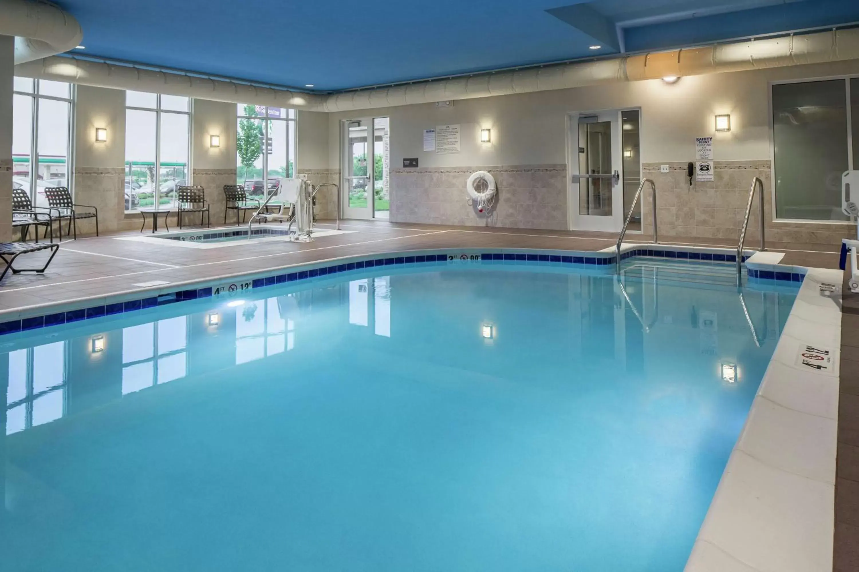 Swimming Pool in Hilton Garden Inn Bettendorf/ Quad Cities
