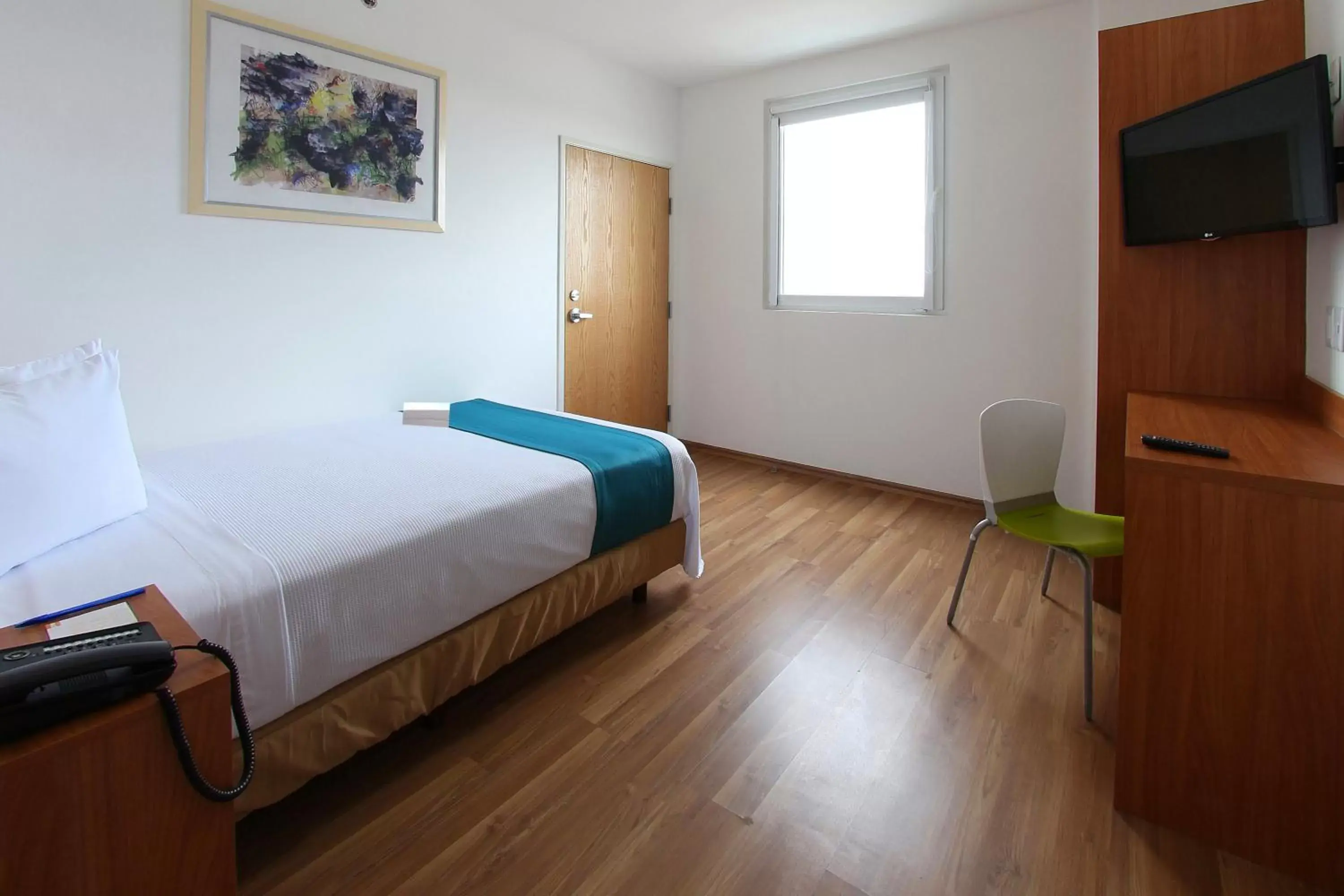 Photo of the whole room, Bed in One Guadalajara Periferico Poniente Photo of the whole room, Bed in One Guadalajara Periferico Poniente