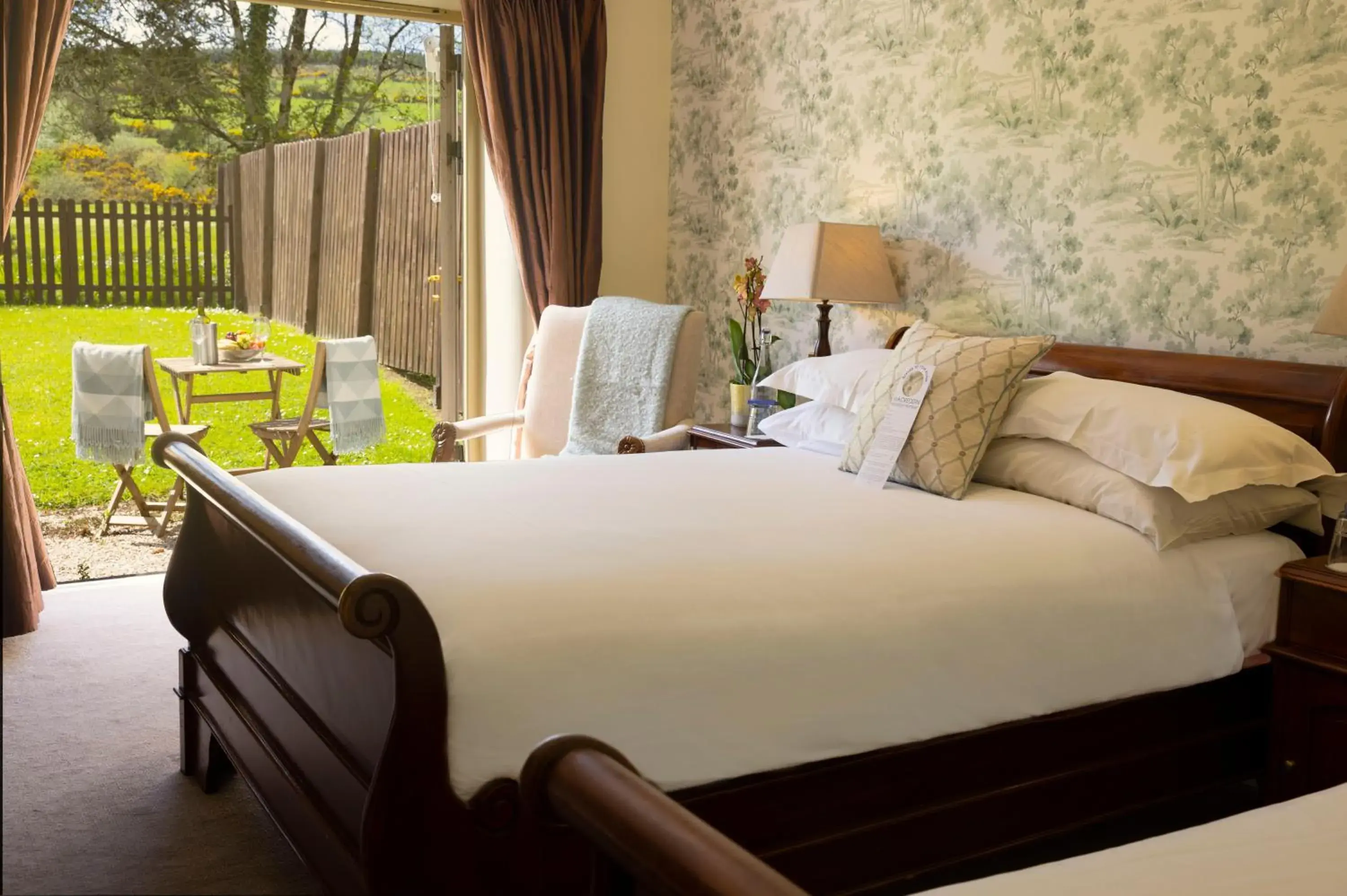 Bed in BrookLodge & Macreddin Village