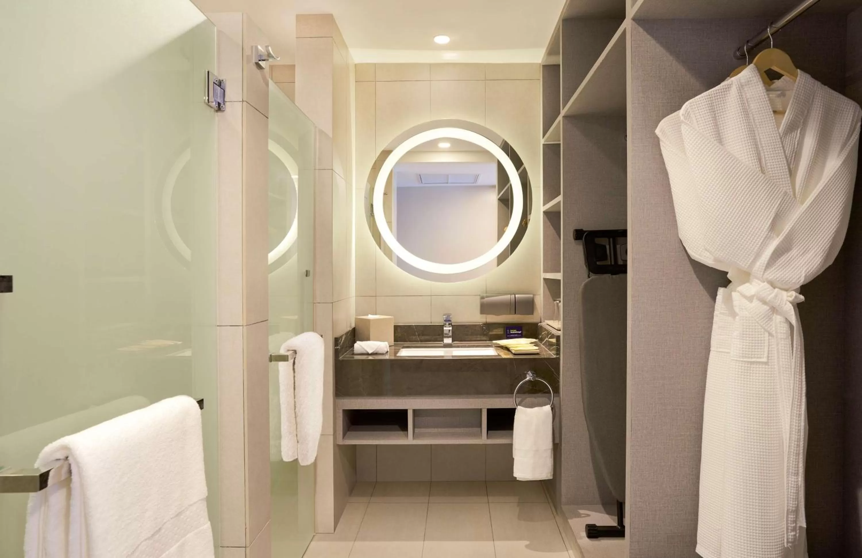 Bathroom, Bed in DoubleTree by Hilton Damai Laut