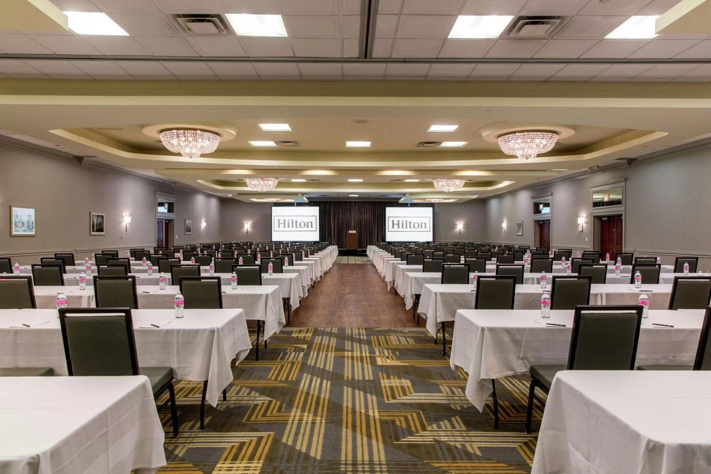 Meeting/conference room in Hilton Chicago/Oak Lawn