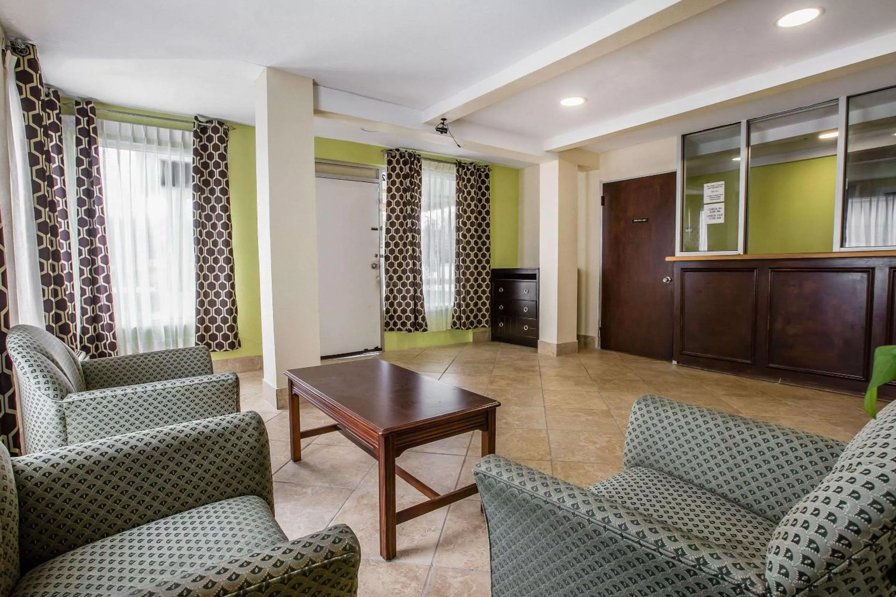 Lobby or reception in Rodeway Inn