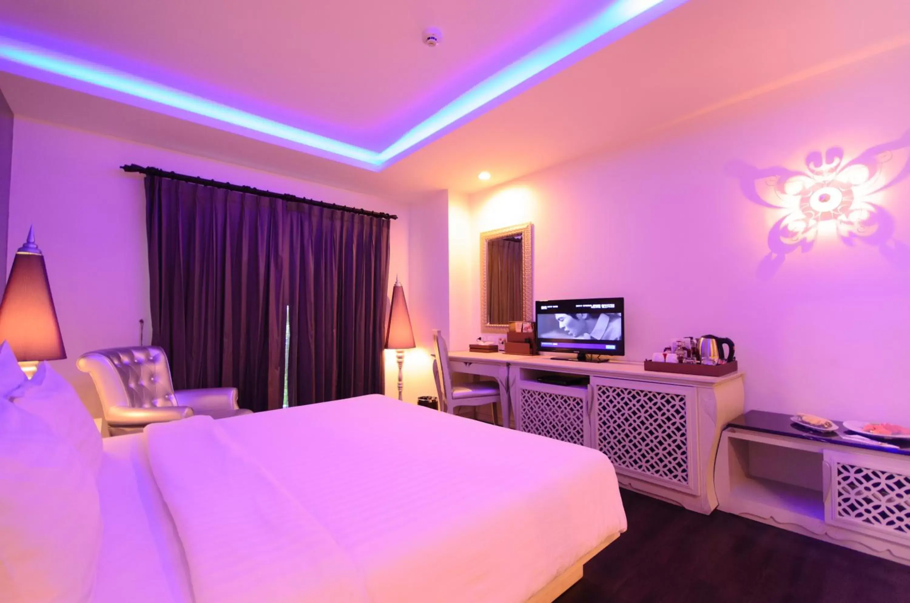 Bedroom, Bed in Chillax Resort - SHA Extra Plus