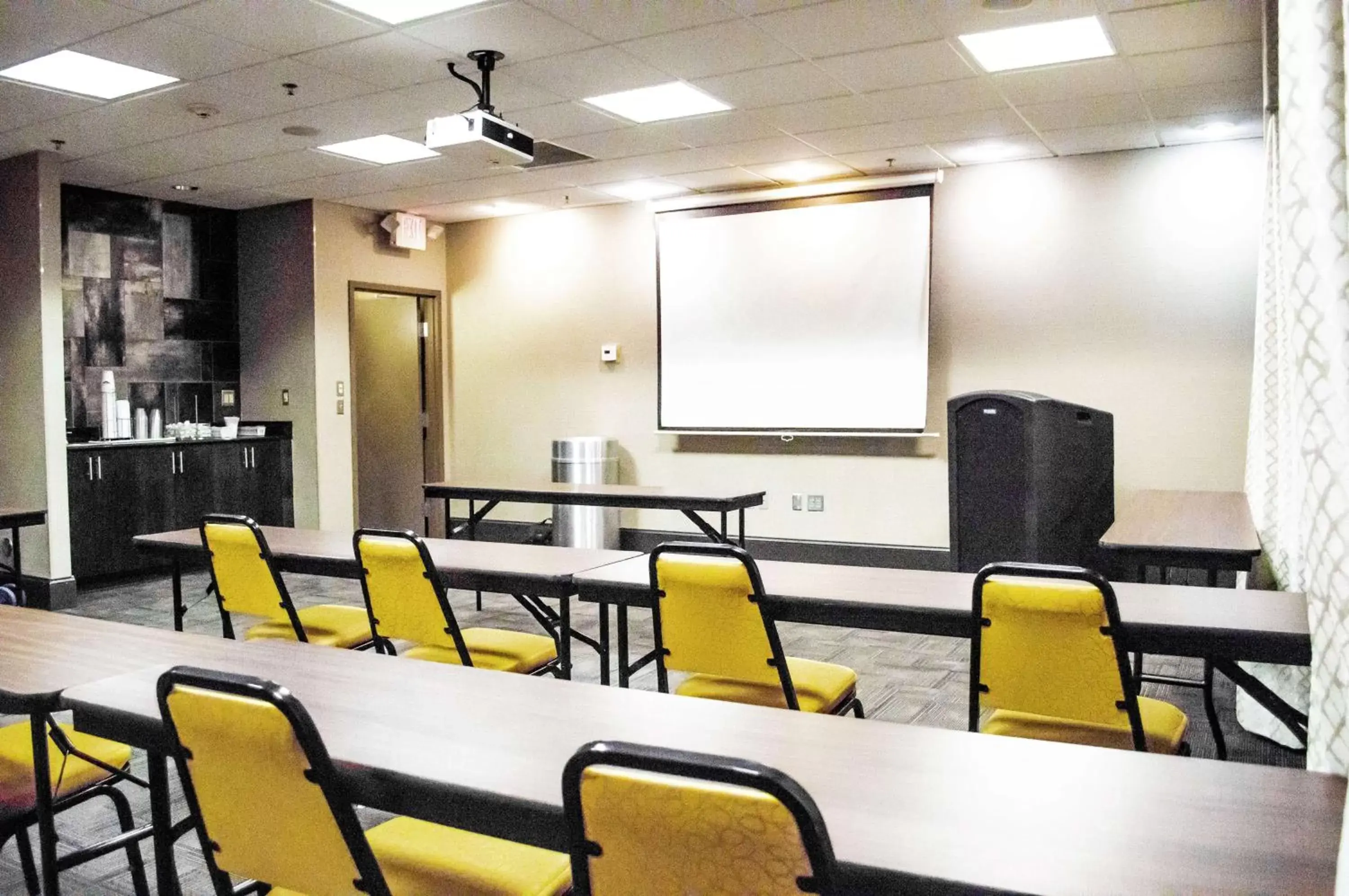 Meeting/conference room in Hampton Inn & Suites Richmond Glenside