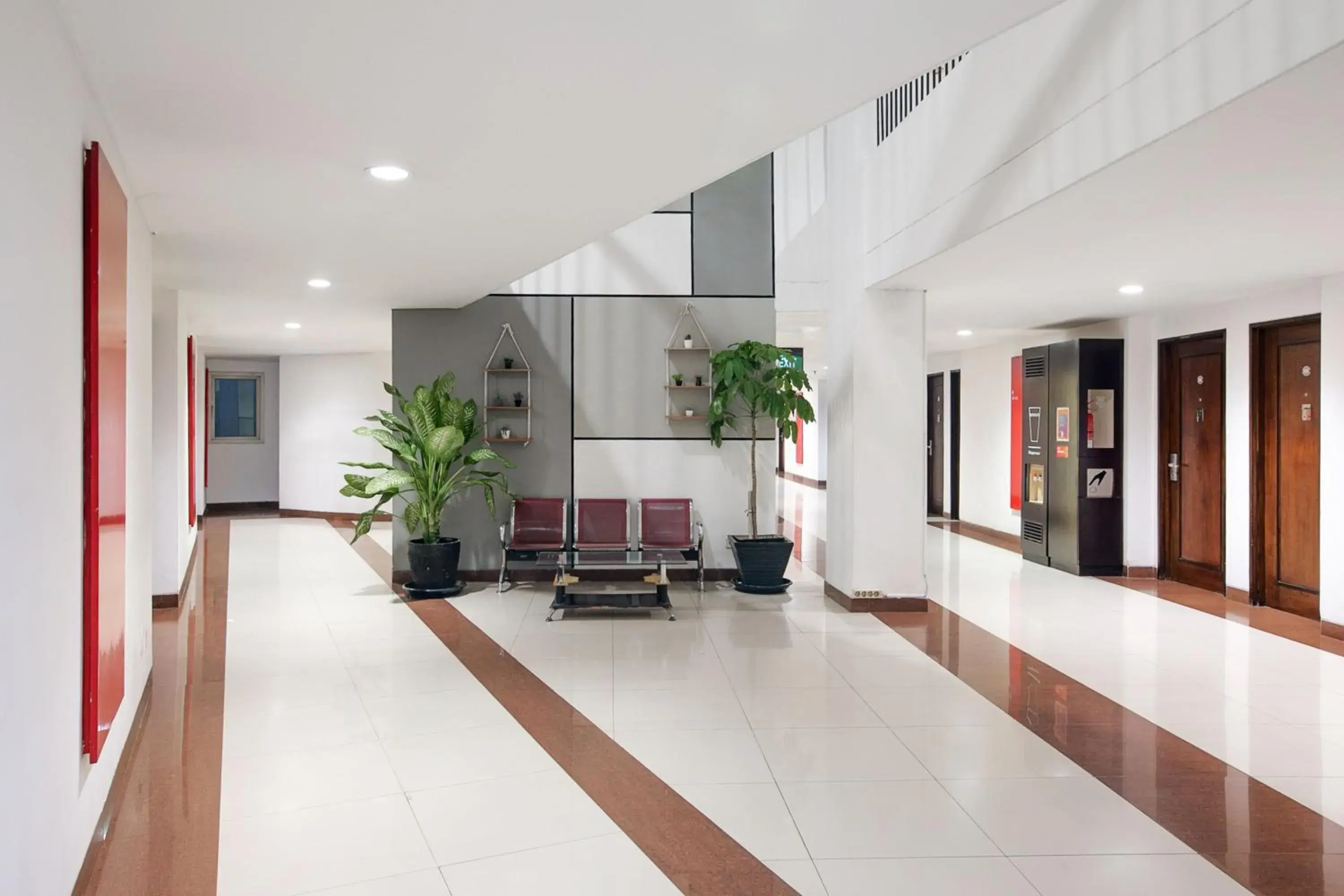 Lobby or reception, Lobby/Reception in Amaris Hotel Bandara Soekarno Hatta