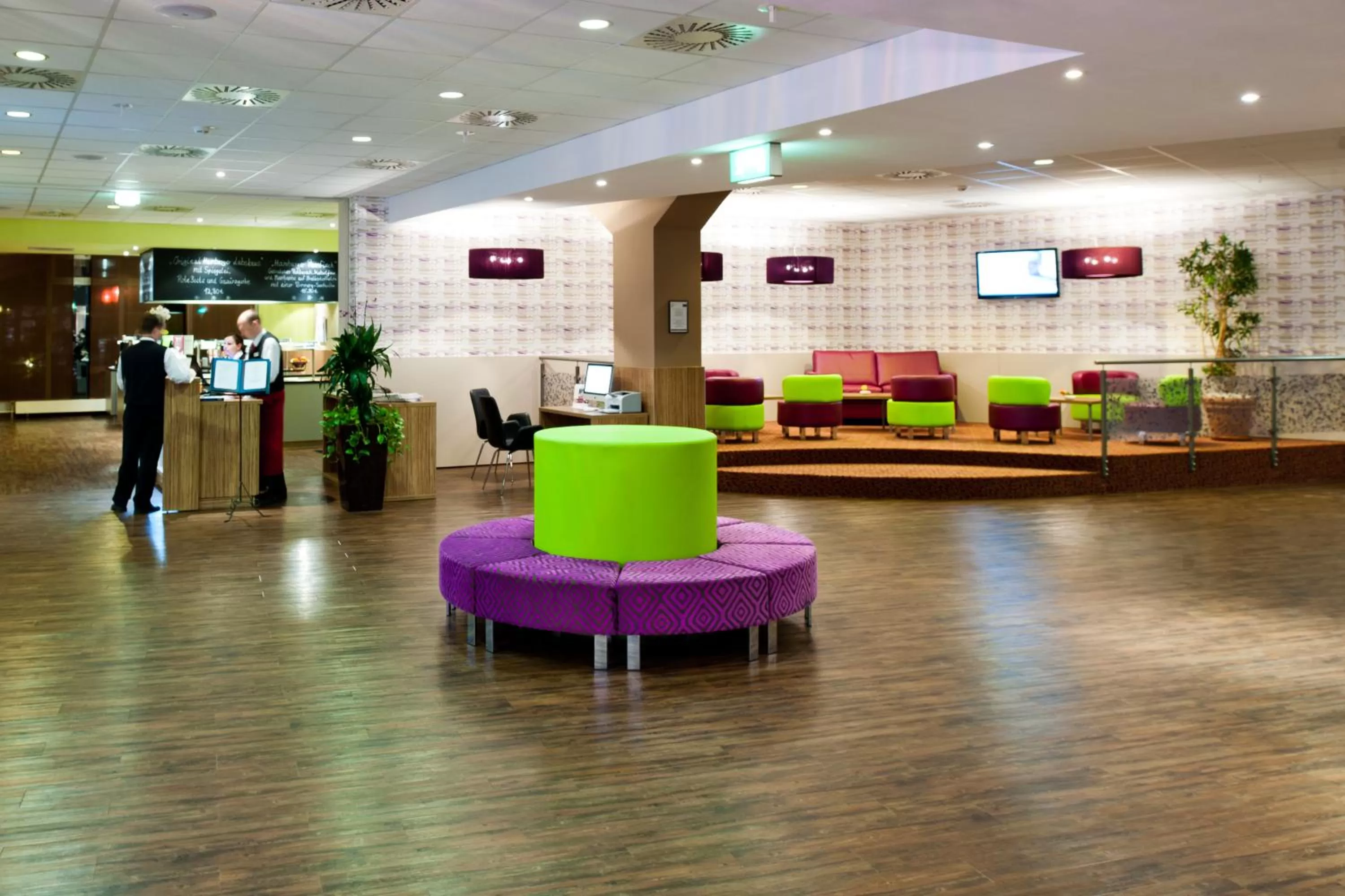 Staff in Mercure Hotel Hamburg am Volkspark