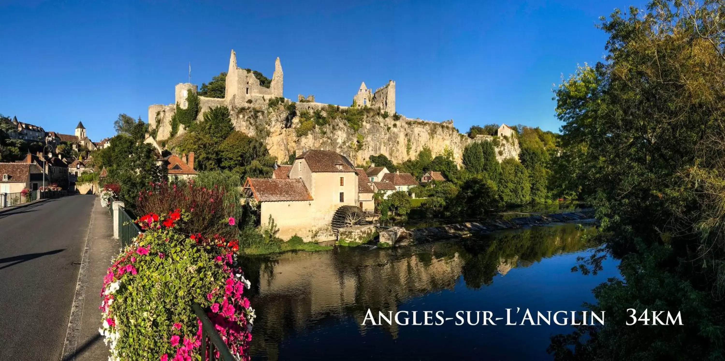 Nearby landmark in La Bicyclette Bleue