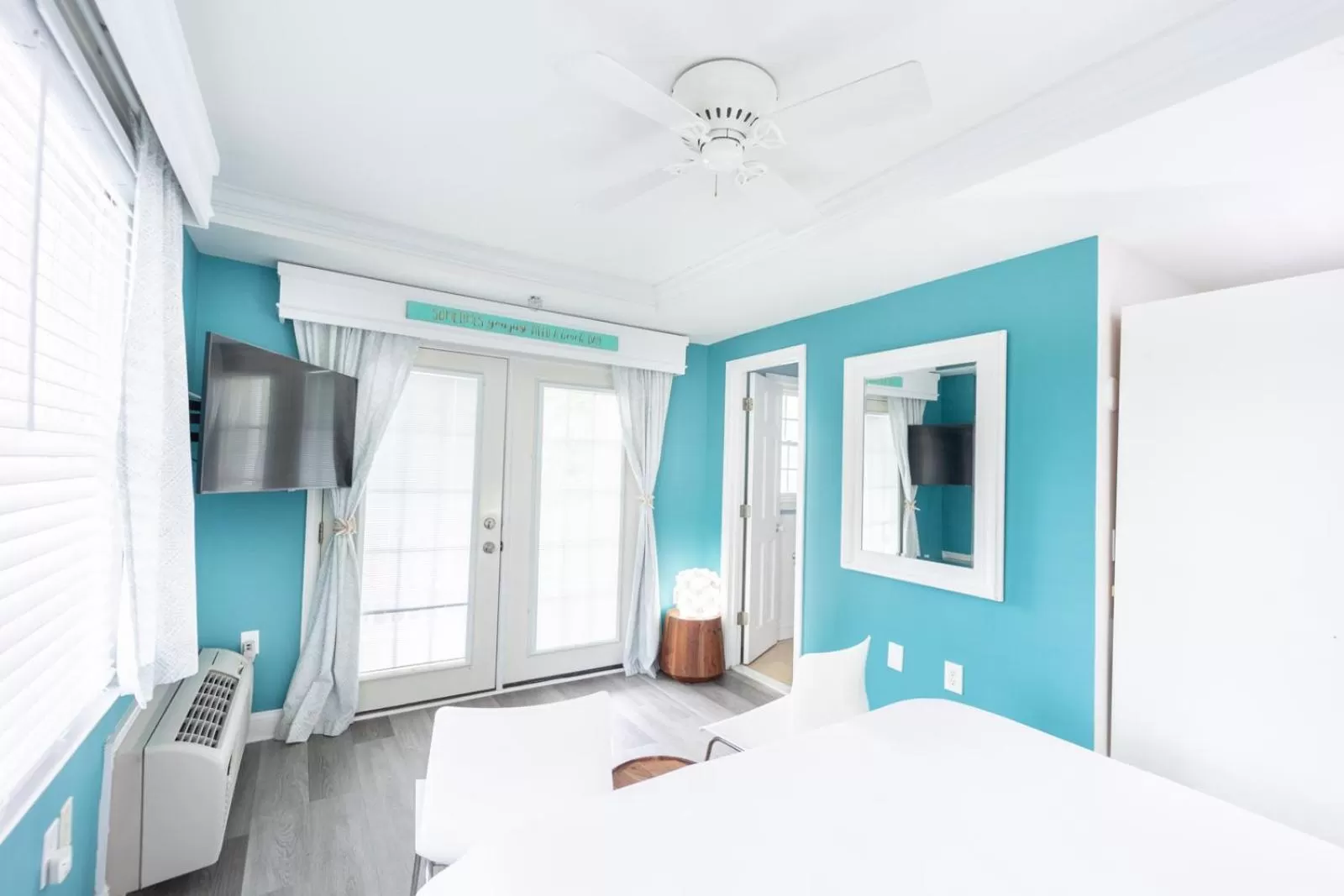 Bed in Canalside Inn