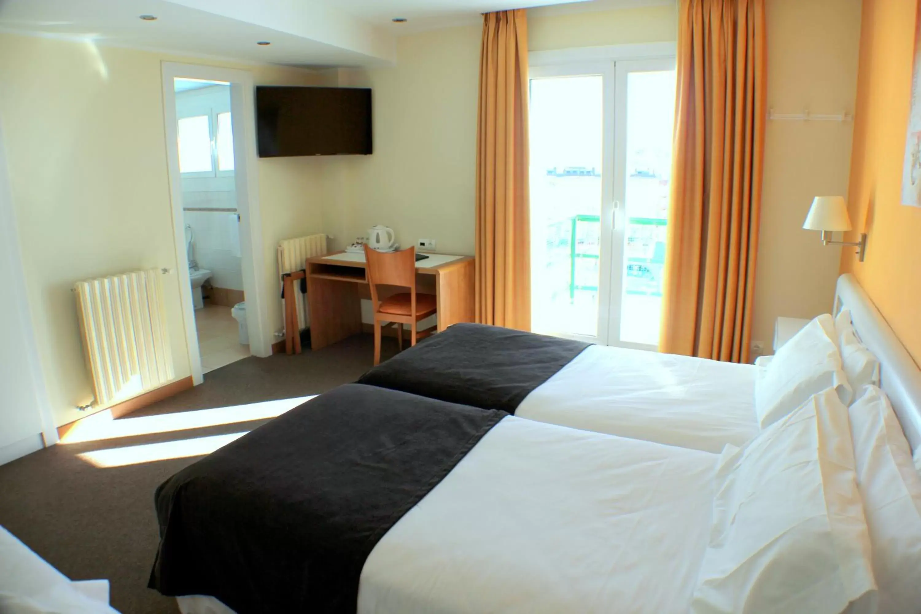 Bed in Hotel Kandahar Bed in Hotel Kandahar