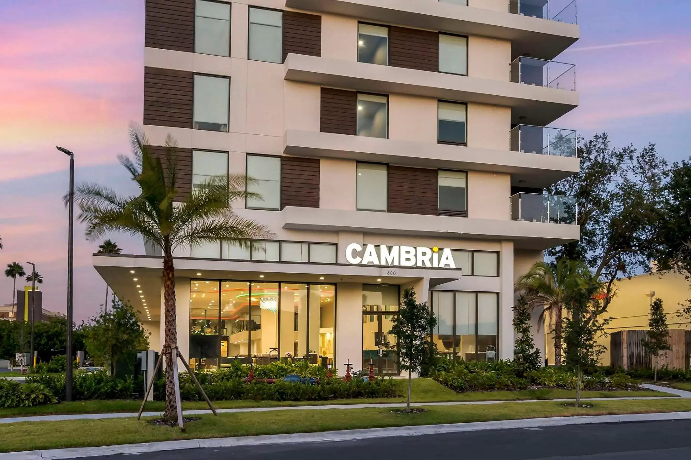 Property Building in Cambria Hotel Orlando Universal Blvd