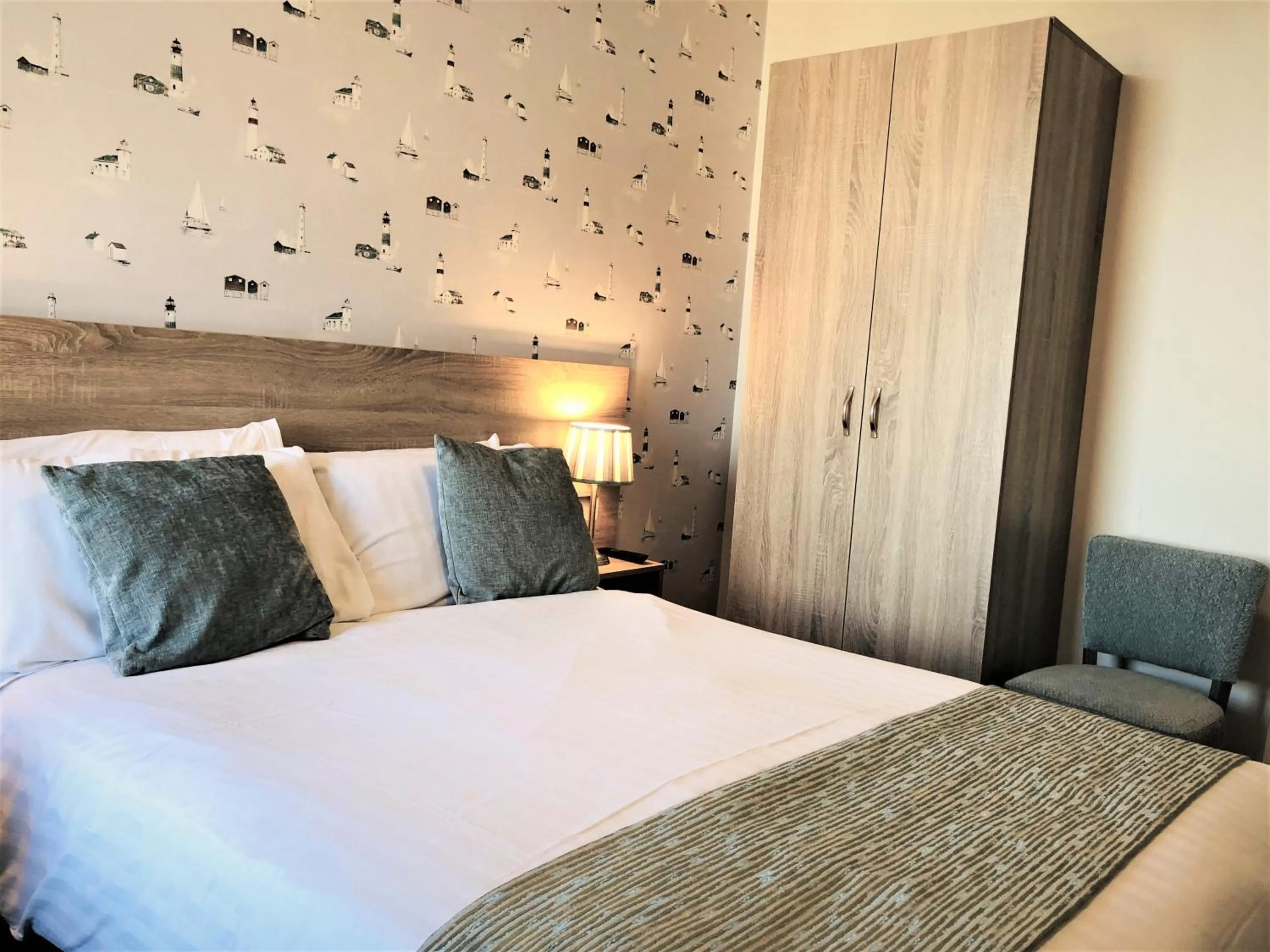 Bed in The Clarendon Hotel