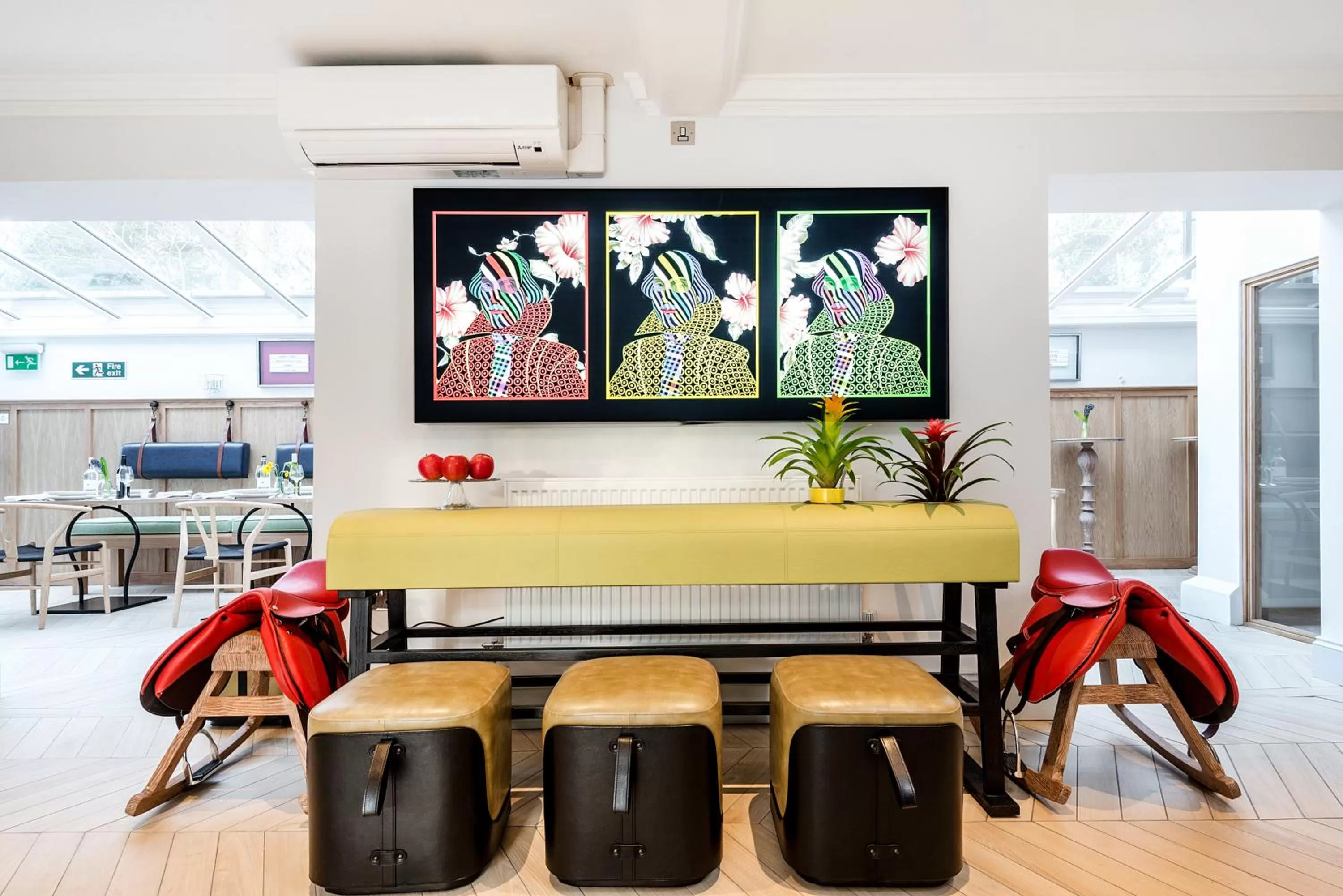 Seating area in Burnside Hotel