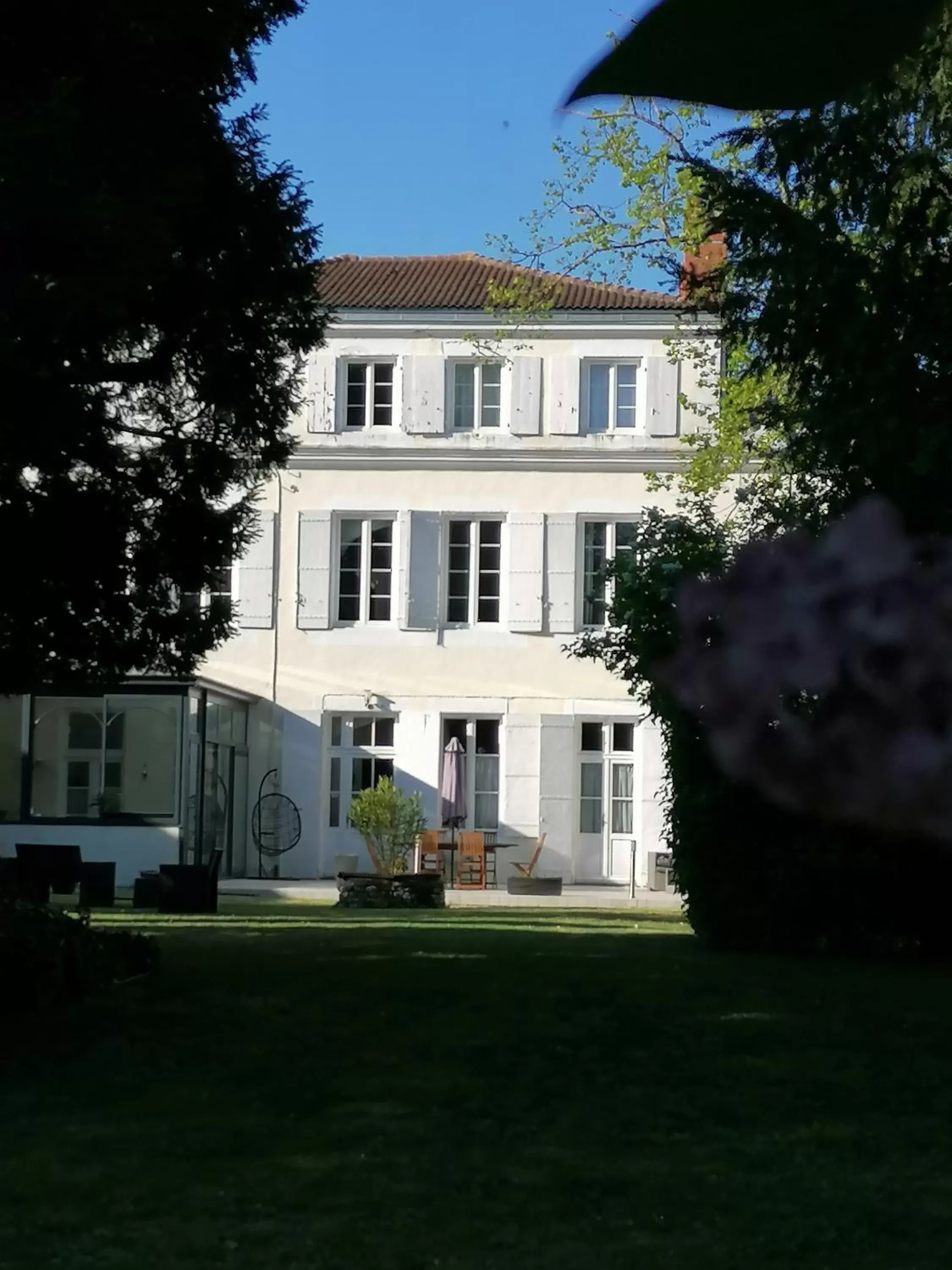 Garden, Property Building in H de Surgères