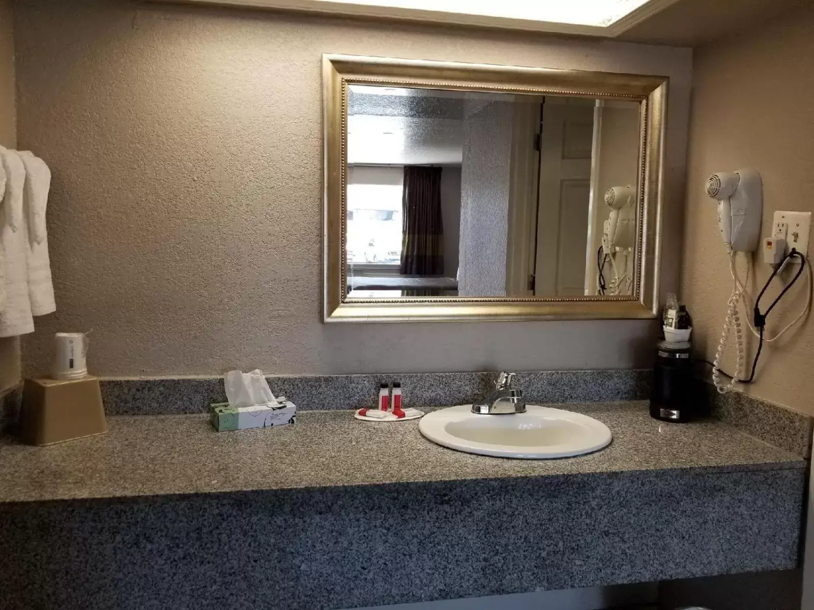 Area and facilities, Bathroom in Super 8 by Wyndham San Antonio Downtown / Museum Reach