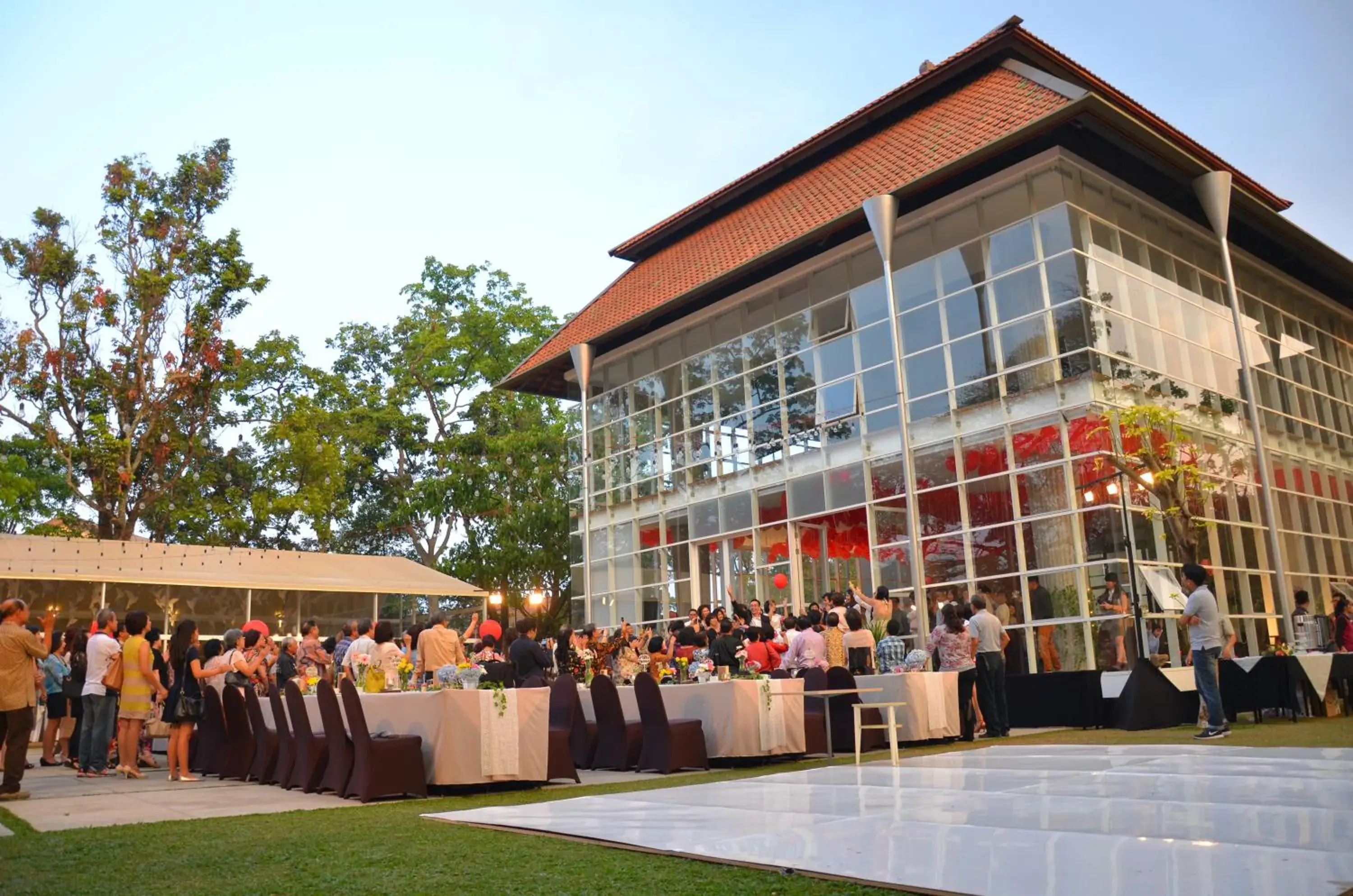 People, Banquet Facilities in Malaka Hotel
