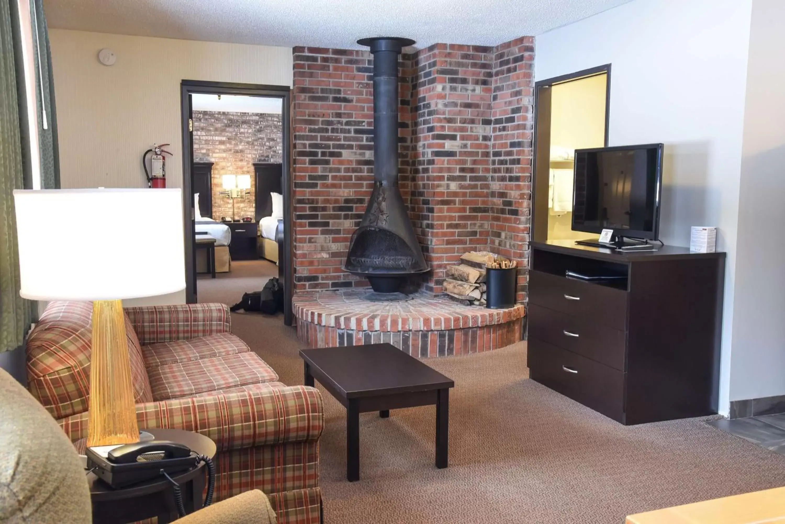 Photo of the whole room, Seating Area in Best Western of Harbor Springs