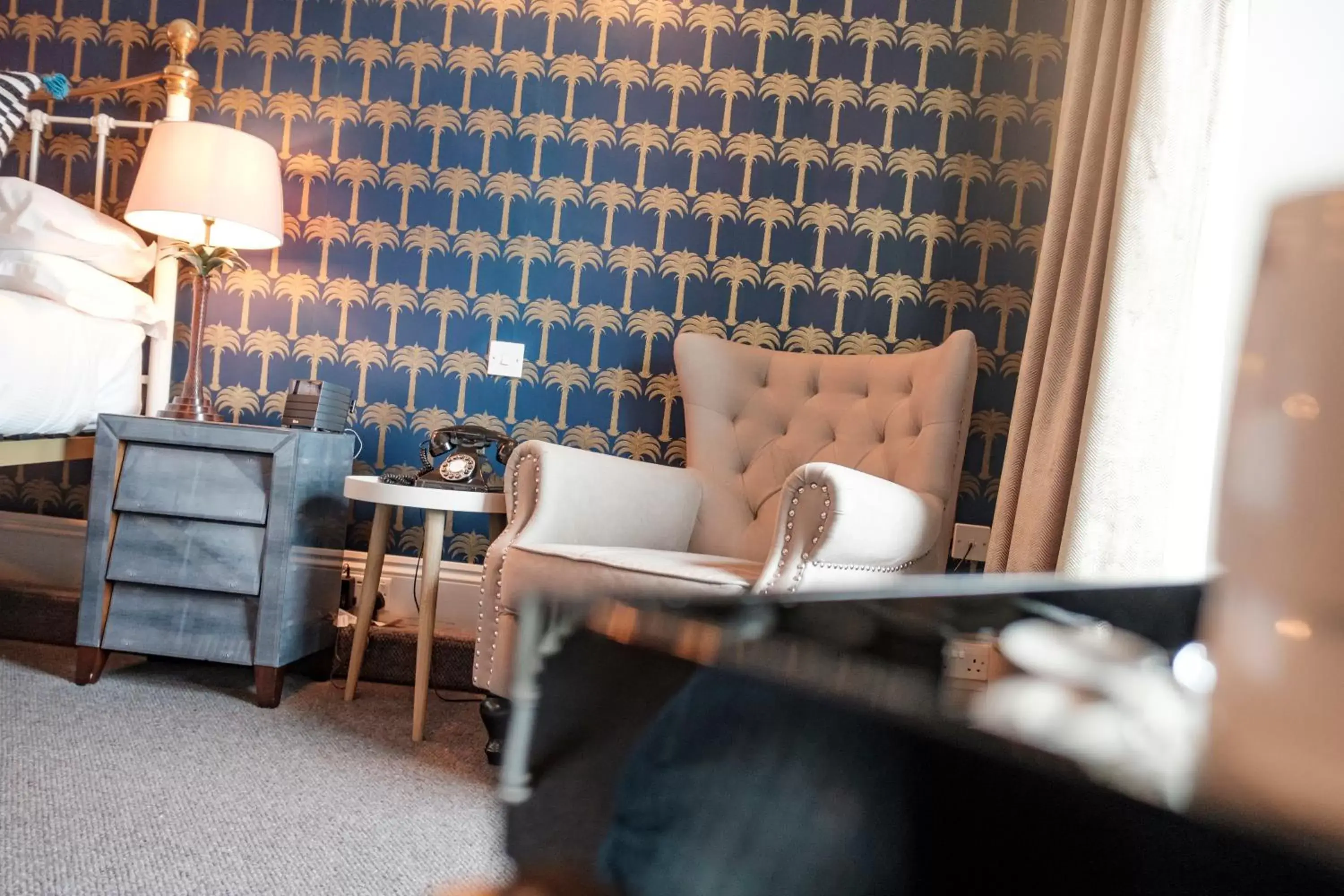 Classic King Room in The Bull Hotel Classic King Room in The Bull Hotel