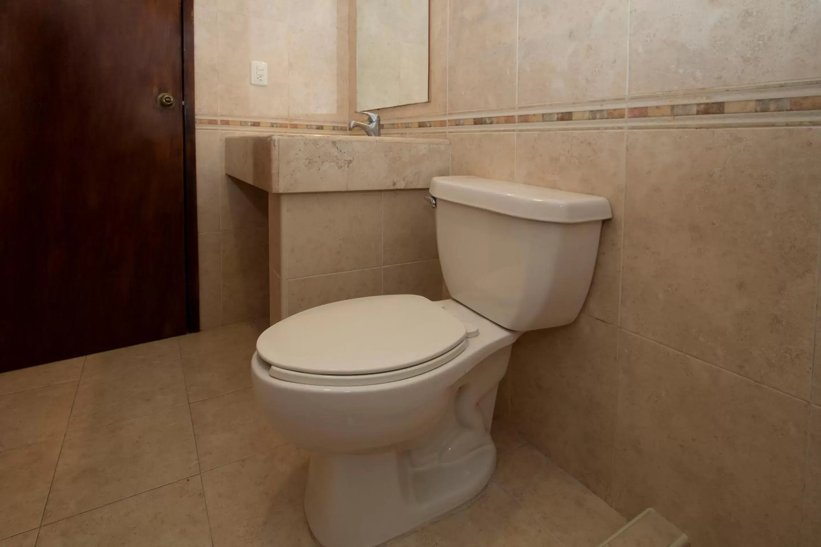 Bathroom in La Huerta Golf & Hotel