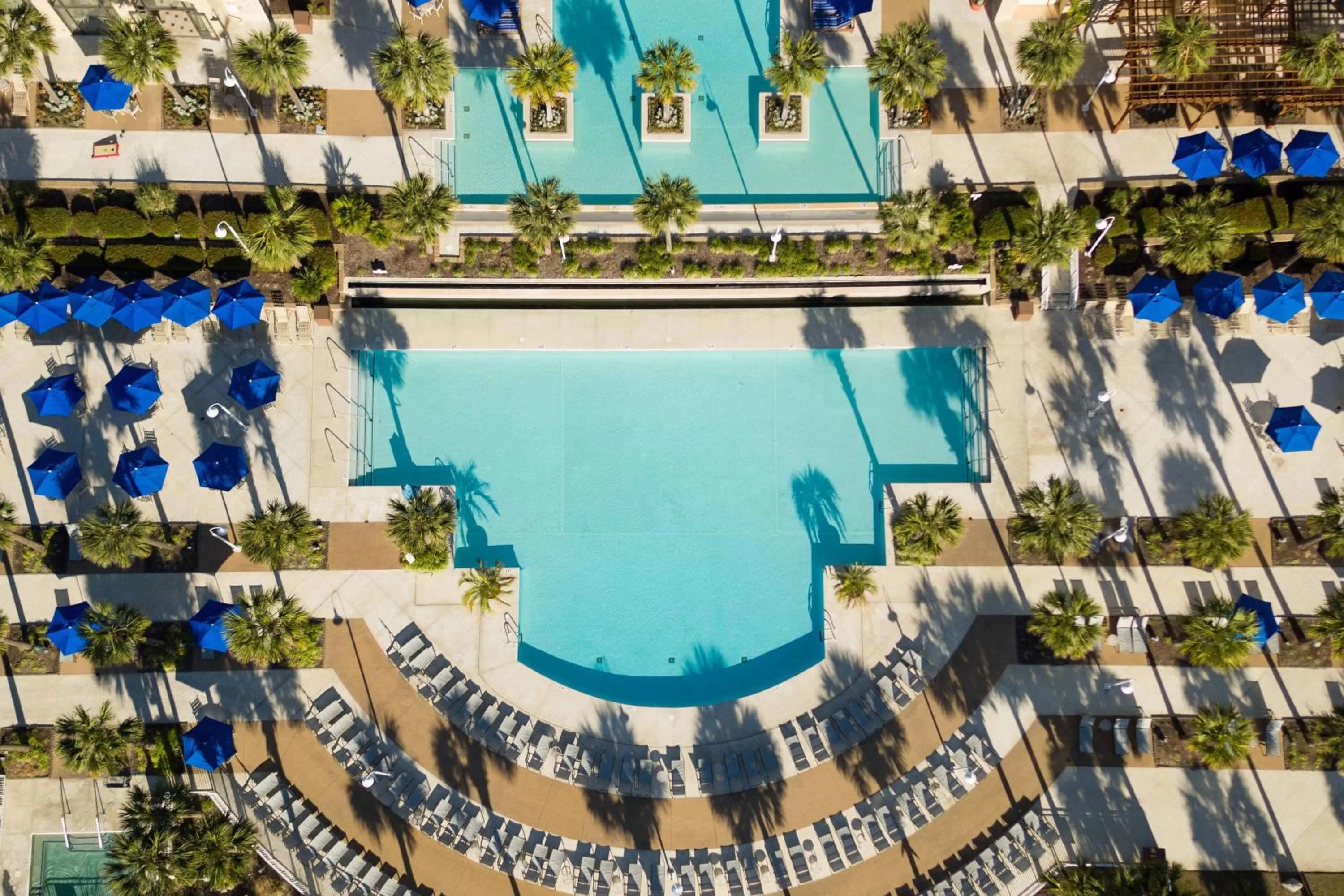 Swimming pool in Marriott Myrtle Beach Resort & Spa at Grande Dunes
